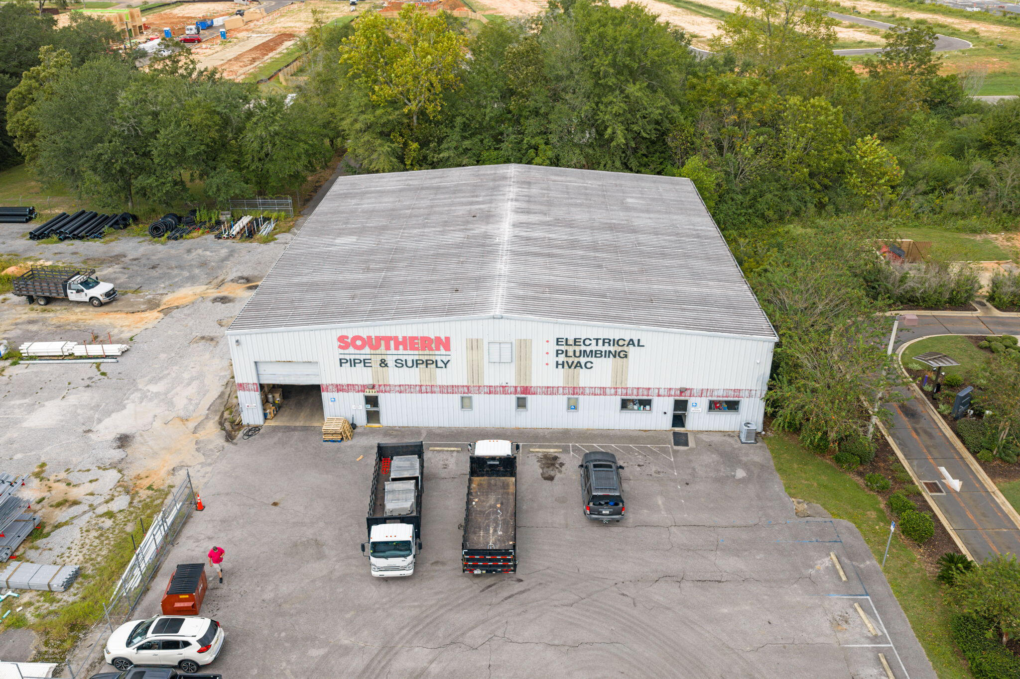 Prime location, 3.83 acre commercial lot in a rapidly growing area od Crestview. Lot borders Hwy. 85 / N Ferdon Blvd, Crestview's busiest major thoroughfare with daily traffic counts in excess of 25K. (front, Third Street (side) and Garden Street (back). Garden St. provides access to a traffic light on Ferdon Blvd. Excellent street access. The site includes a 10,000 SF building with a large paved parking lot, currently leased to Southern Pipe on a short term lease.

Features:

- Property on a major thoroughfare
- High Traffic counts
- Excellent exposure
- Very desirable location
- Borders three streets with traffic light access via Garden St.
- Cleared property