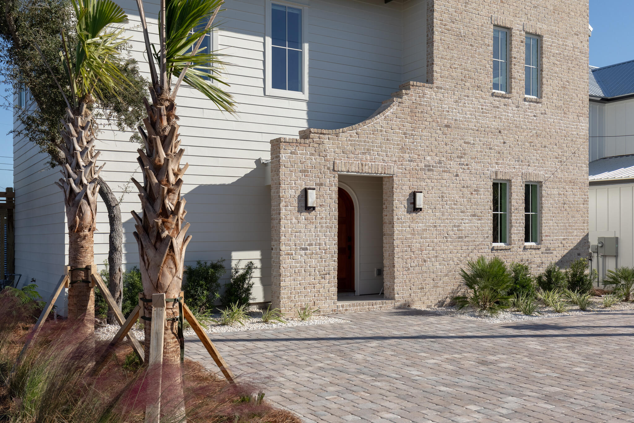 LAGUNA BEACH - Residential