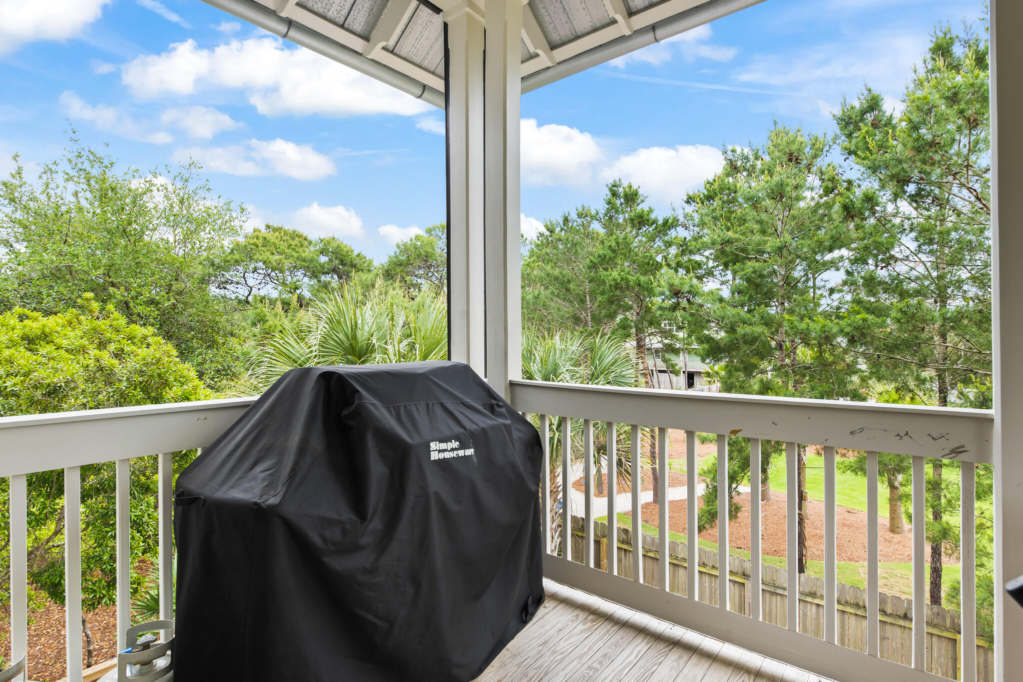 PINECREST - Residential