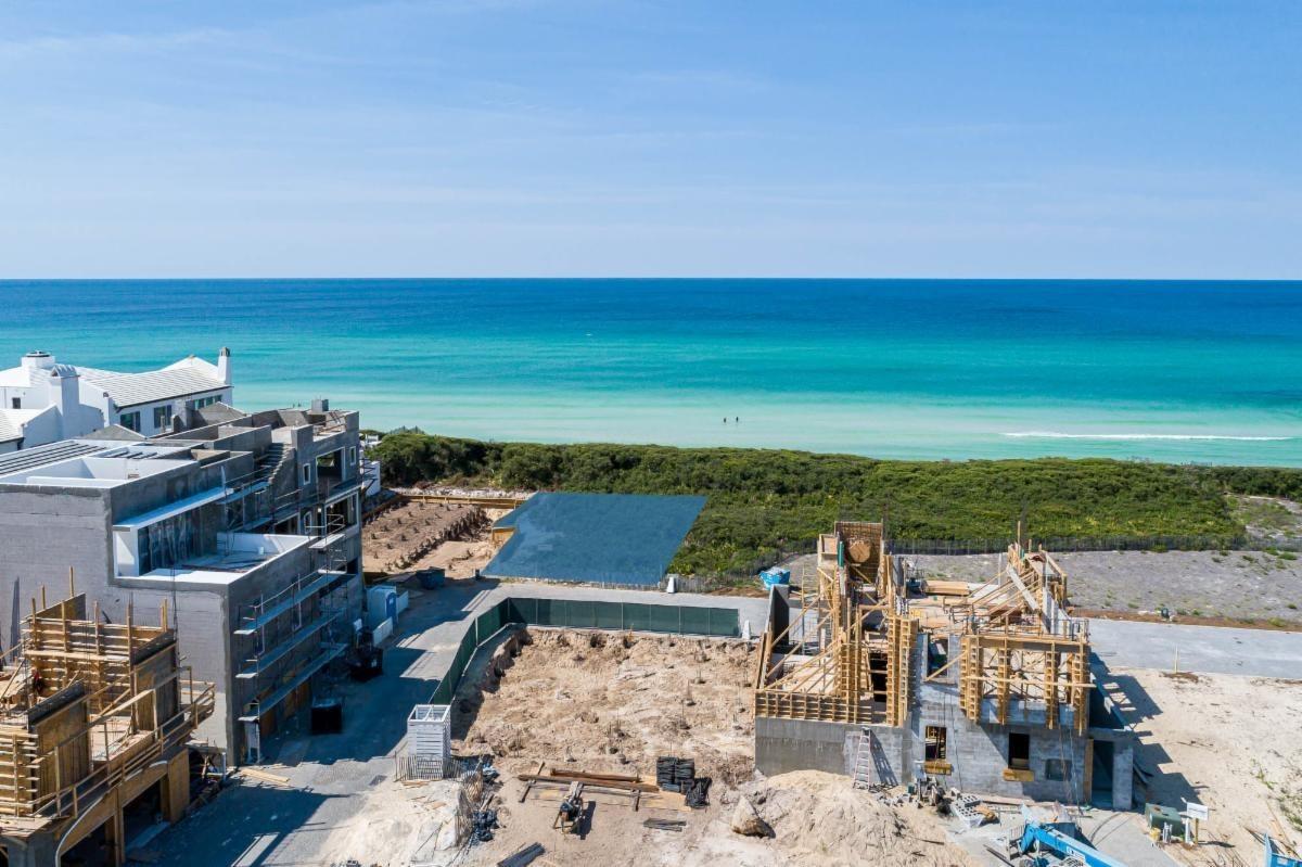 Pristine Gulf front homesite with 57' of Gulf frontage in Alys Beach located just steps from Turtle Bale Green.
Entered for comp purposes.