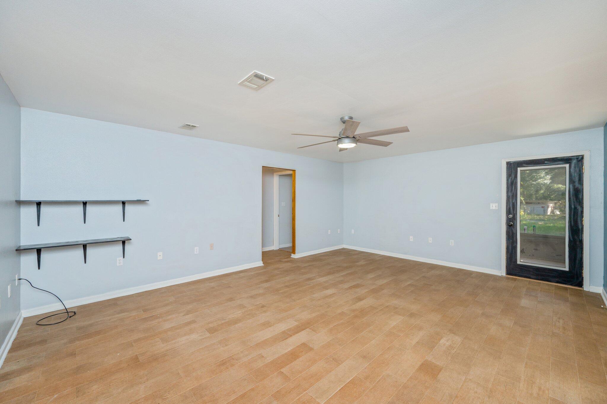 EDGEWOOD - Residential Lease
