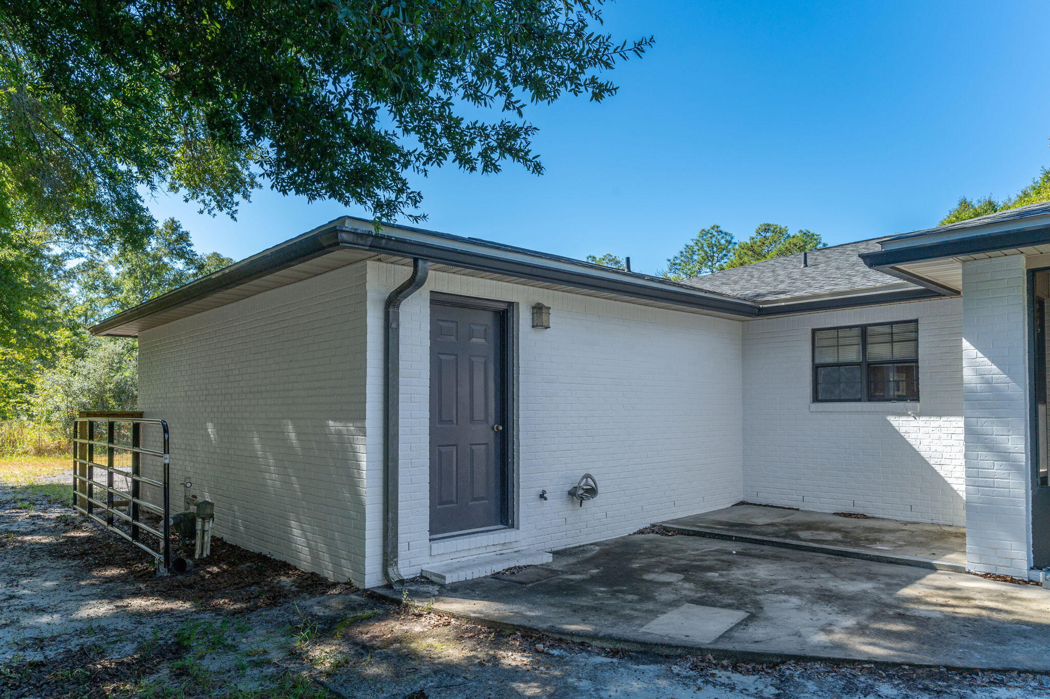 EDGEWOOD - Residential Lease