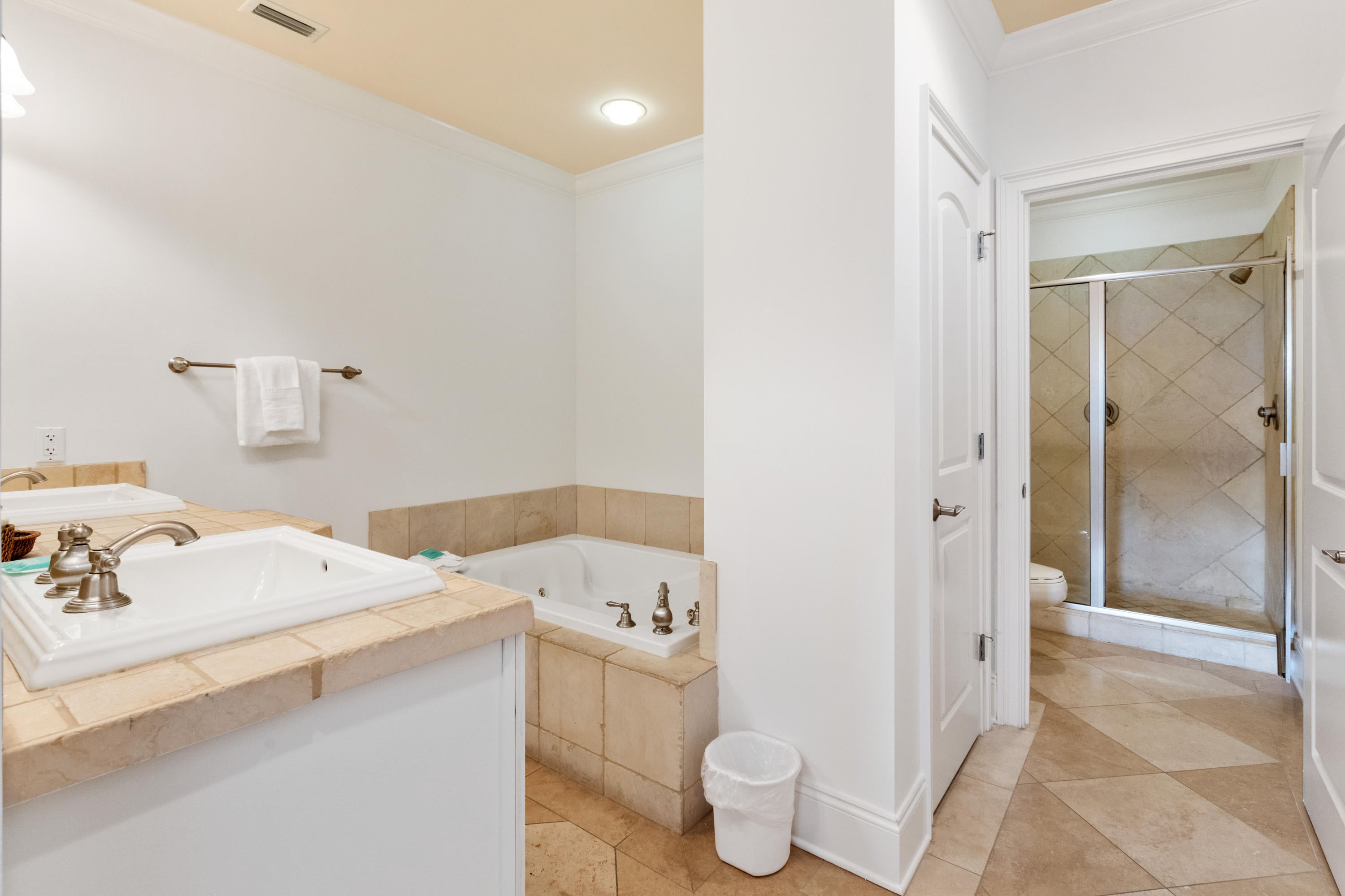 ADAGIO - Residential