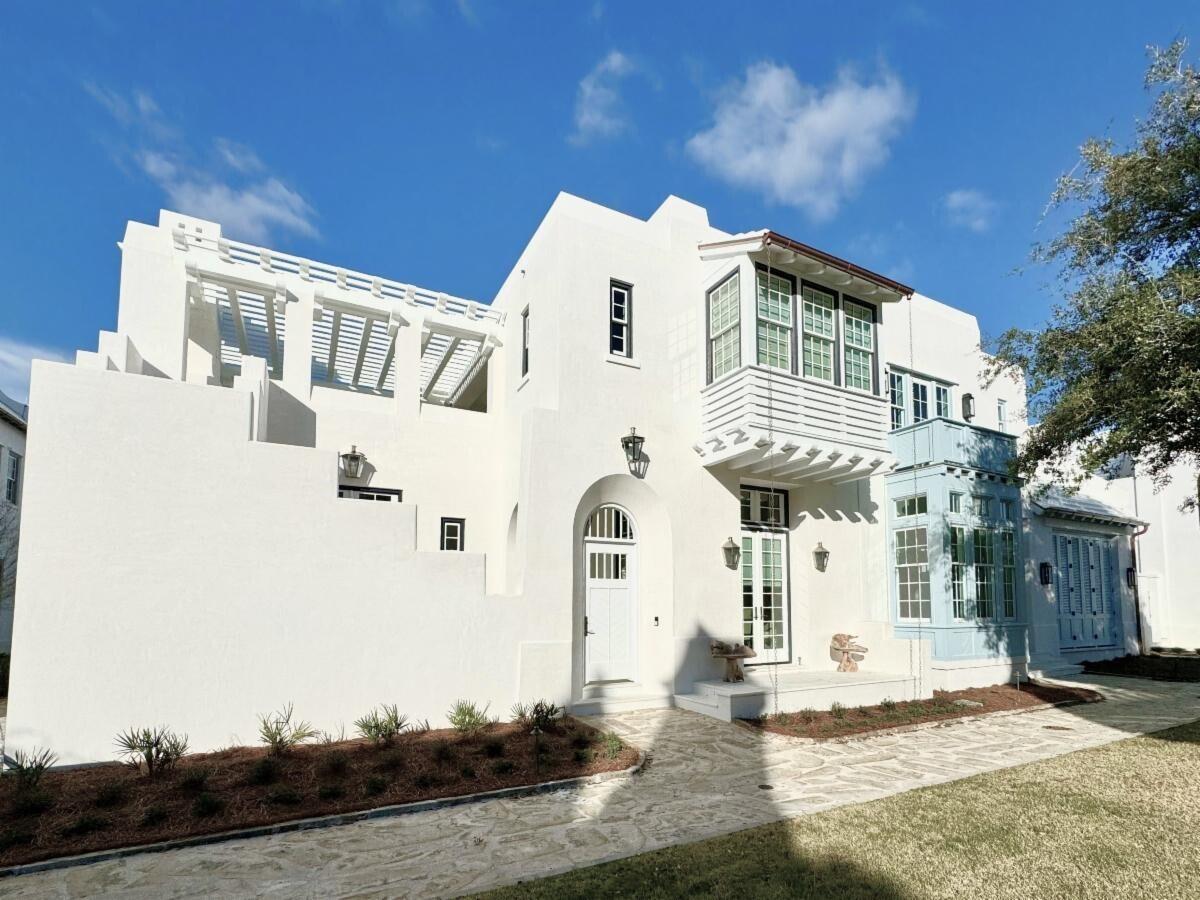 ALYS BEACH - Residential