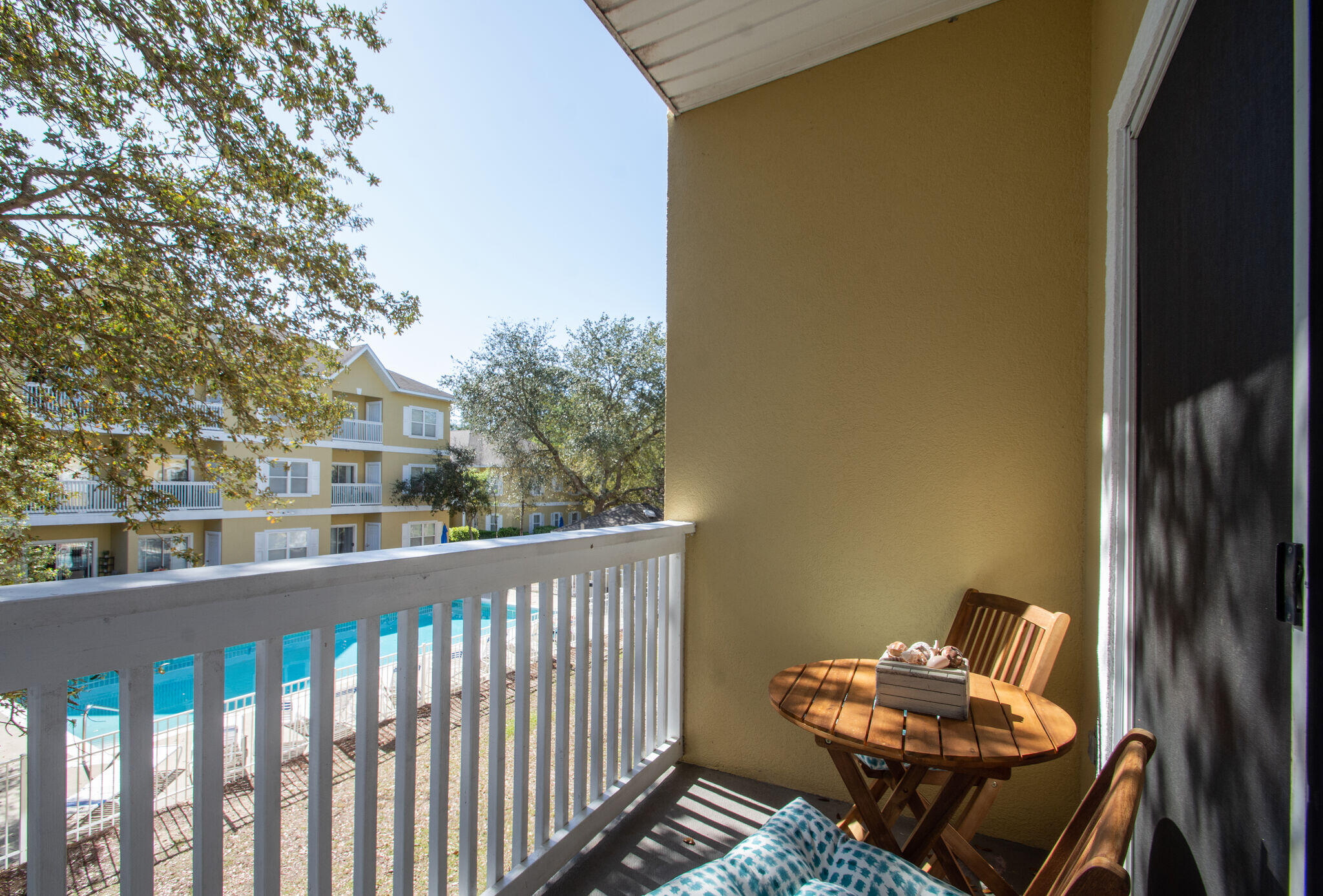 HERONS WATCH CONDO PH 2 - Residential