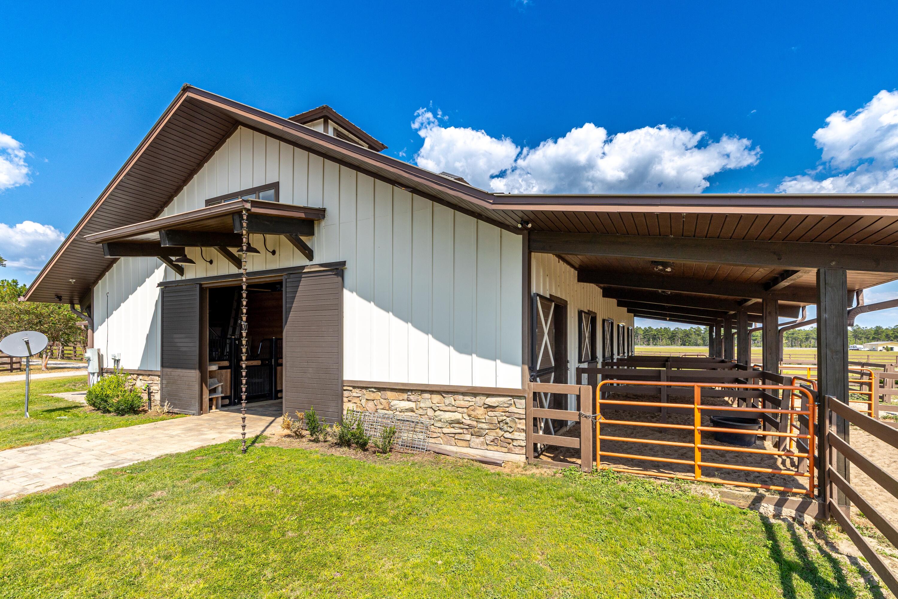 STABLES AT SANDY PINE - Residential