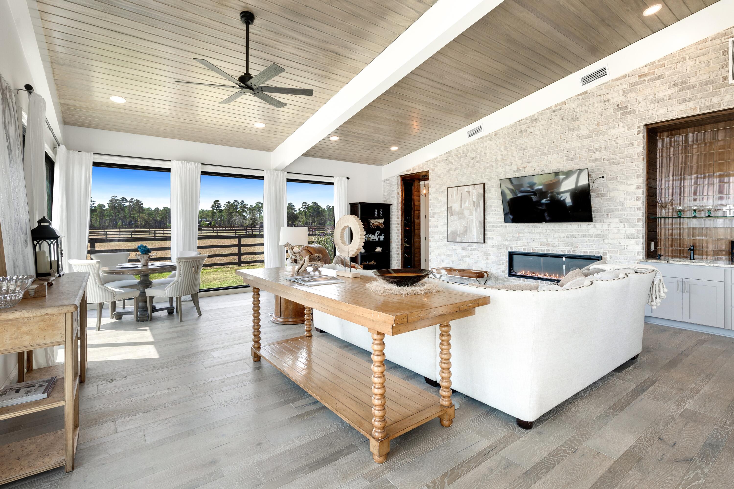 STABLES AT SANDY PINE - Residential