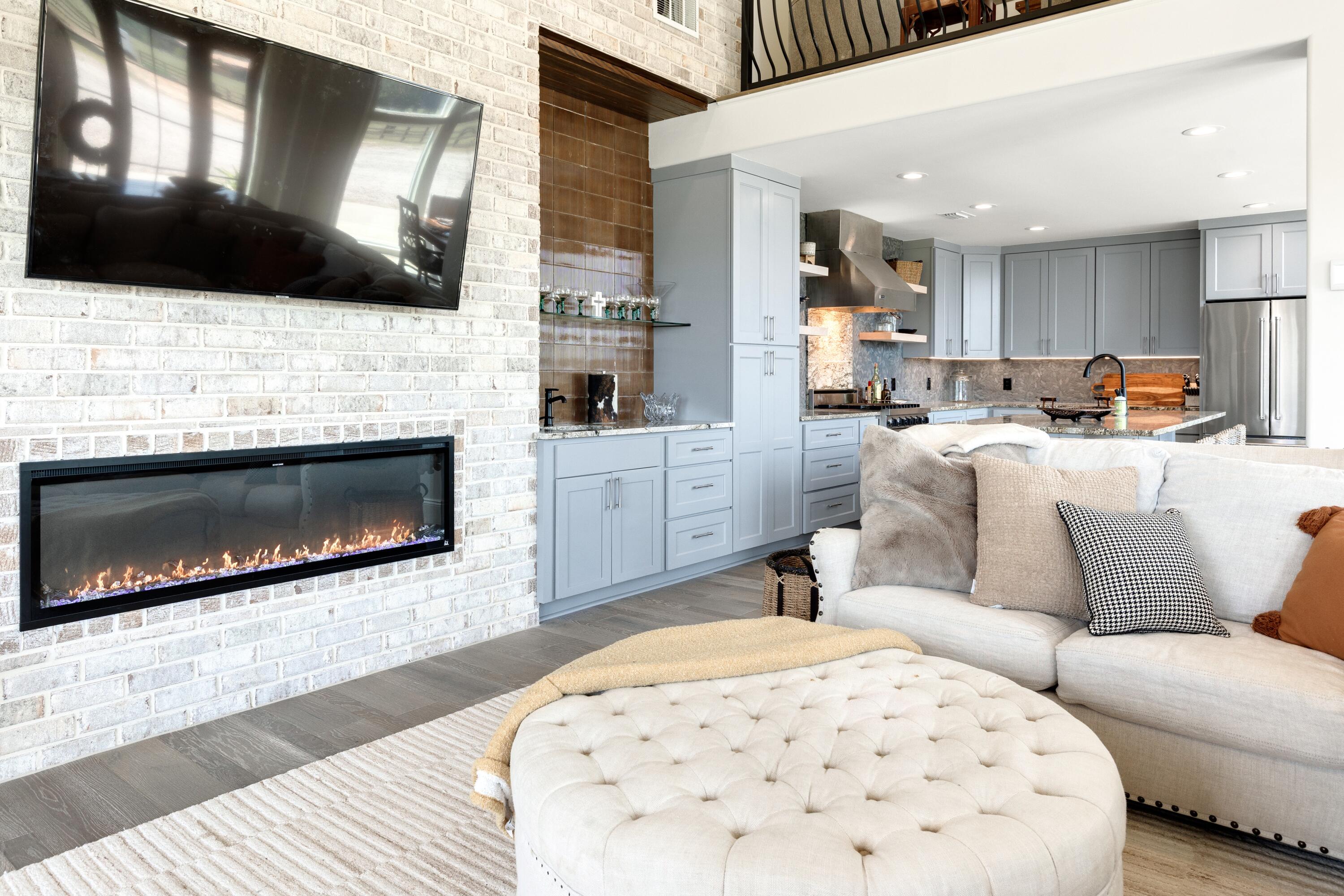 STABLES AT SANDY PINE - Residential