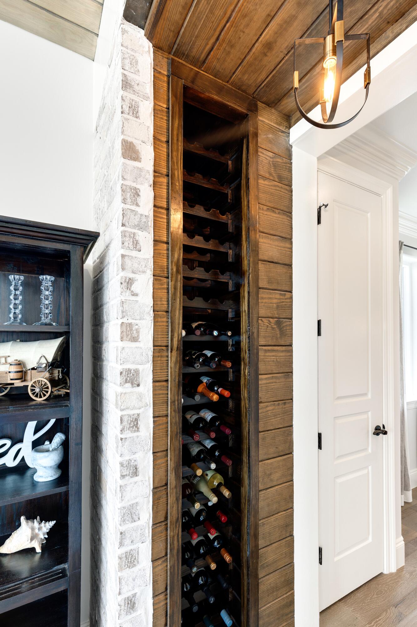 STABLES AT SANDY PINE - Residential