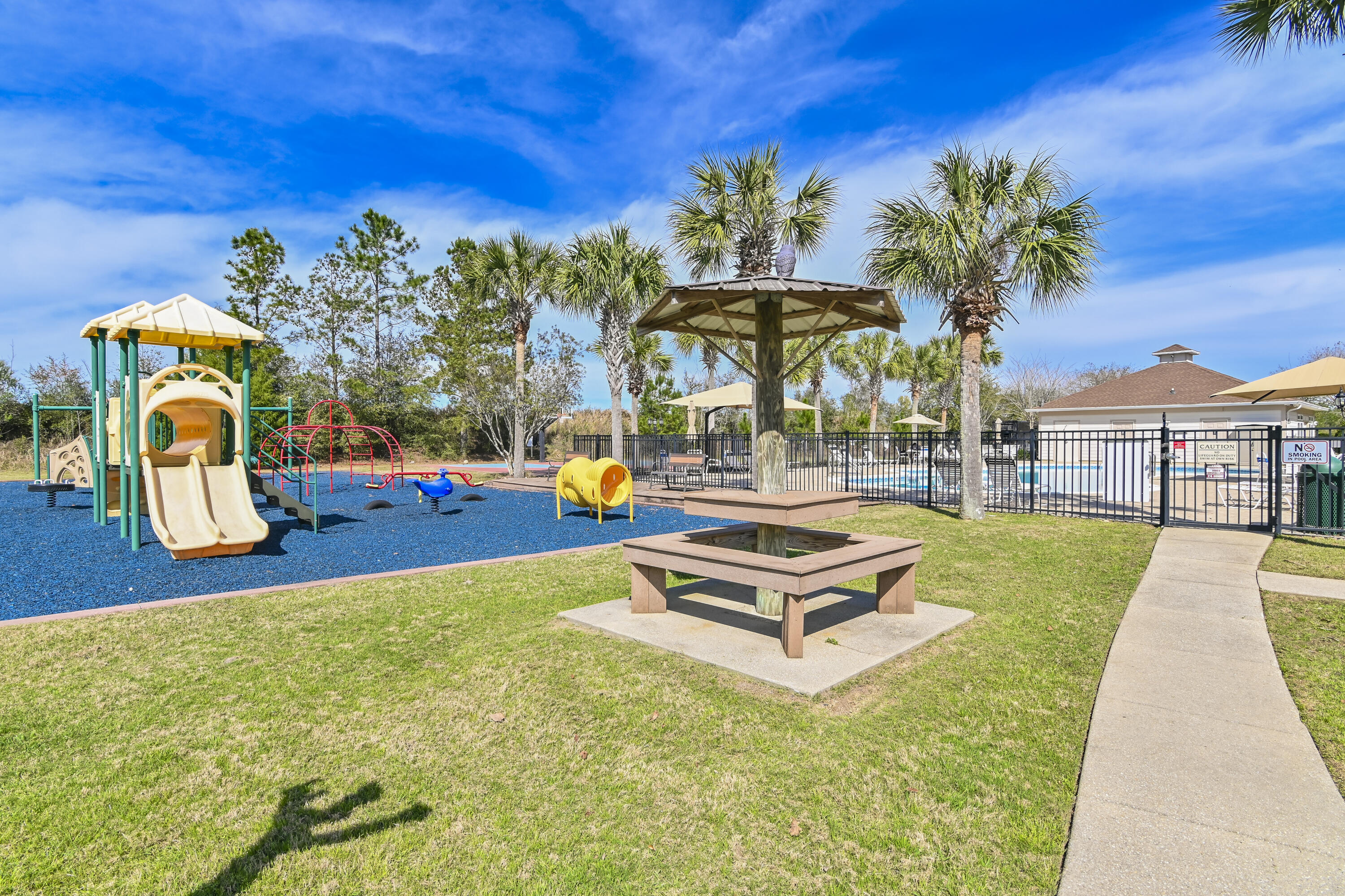 LOT 1 BLK E WINDSWEPT ESTATES PH 4 PB 16-30 OR 2659-3086 OR 2661-2561 OR 2770-649 OR 2770-650 - Land