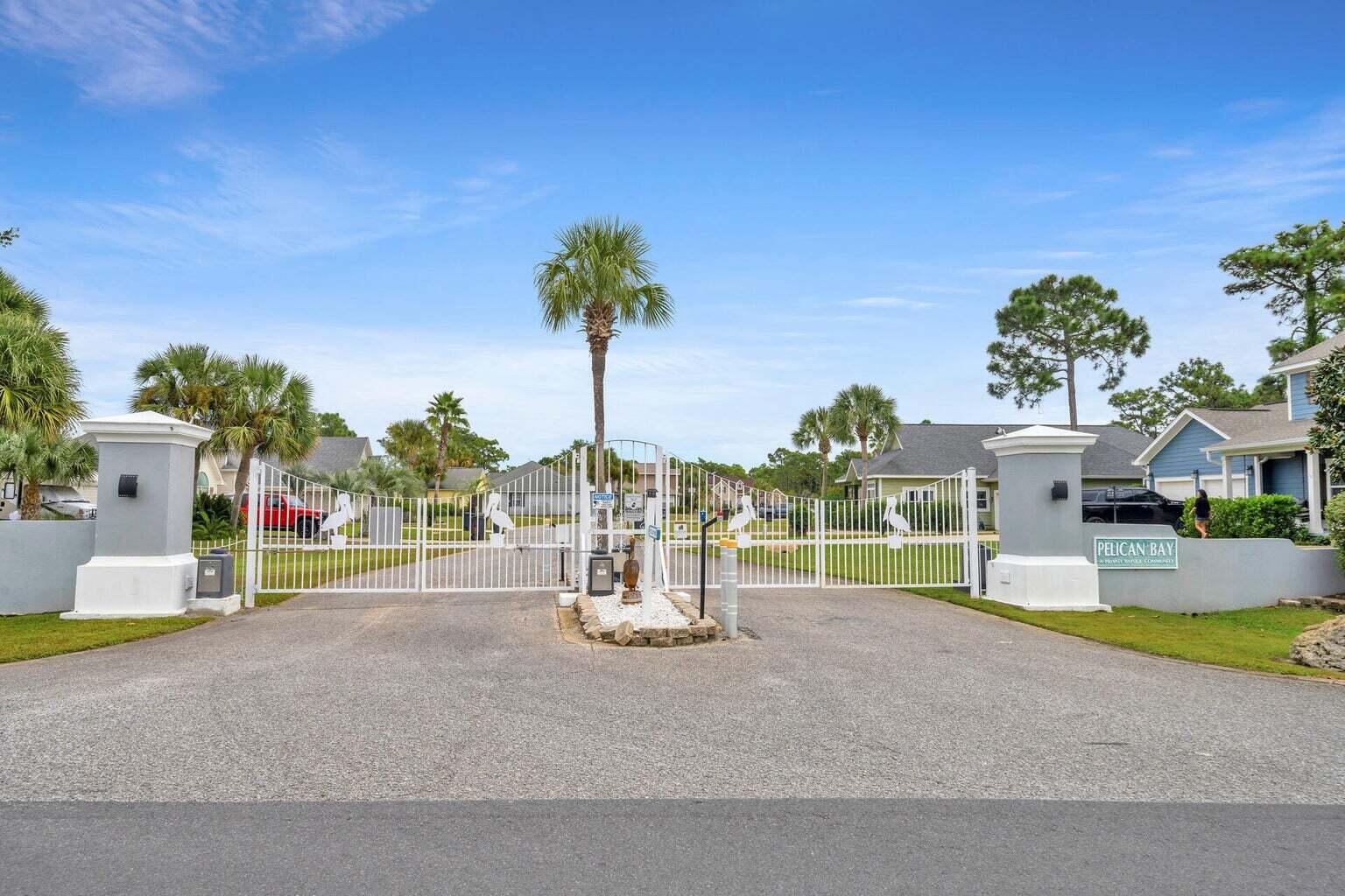 PELICAN BAY S/D - Land