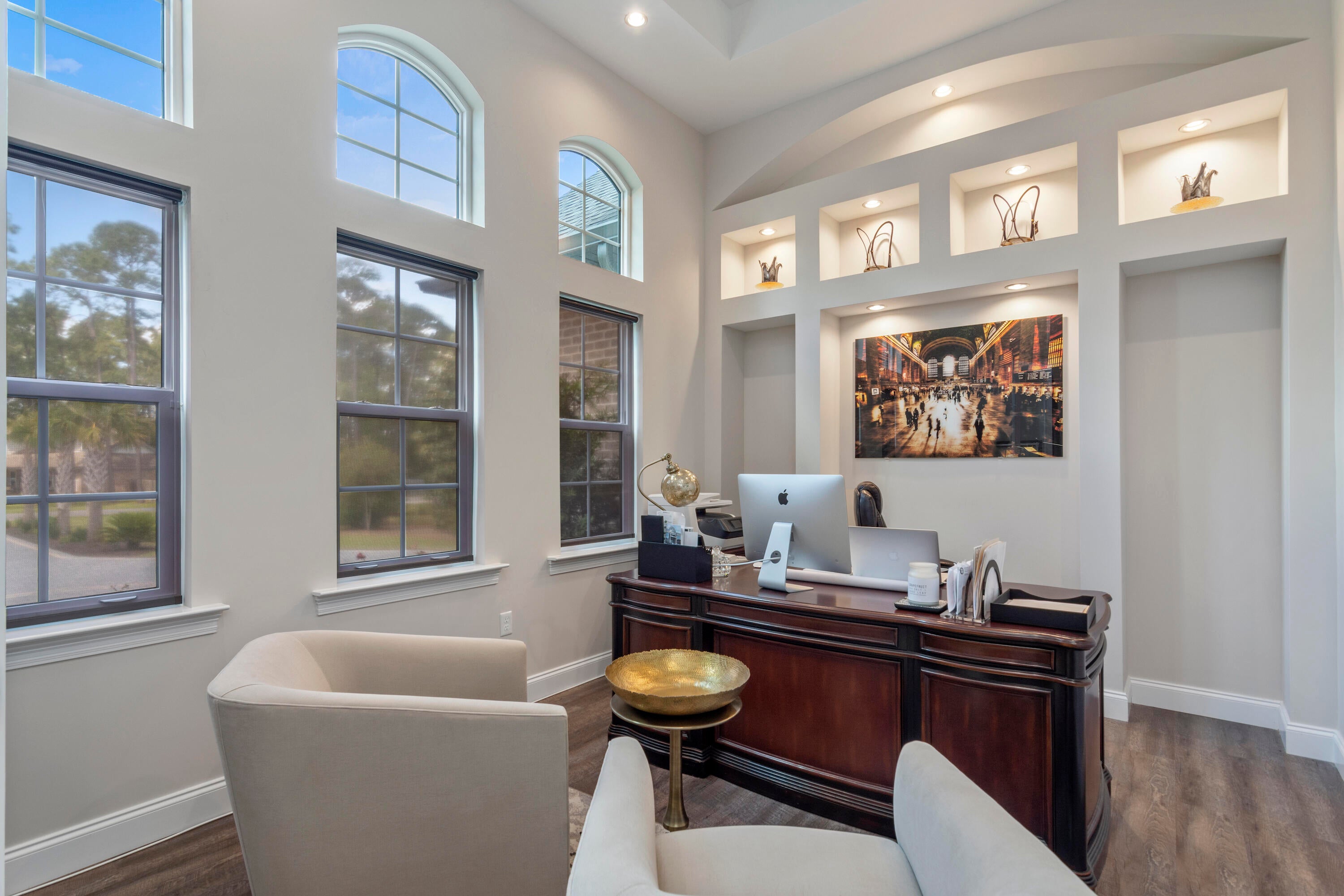 DANA & DOLPHIN POINT - Residential