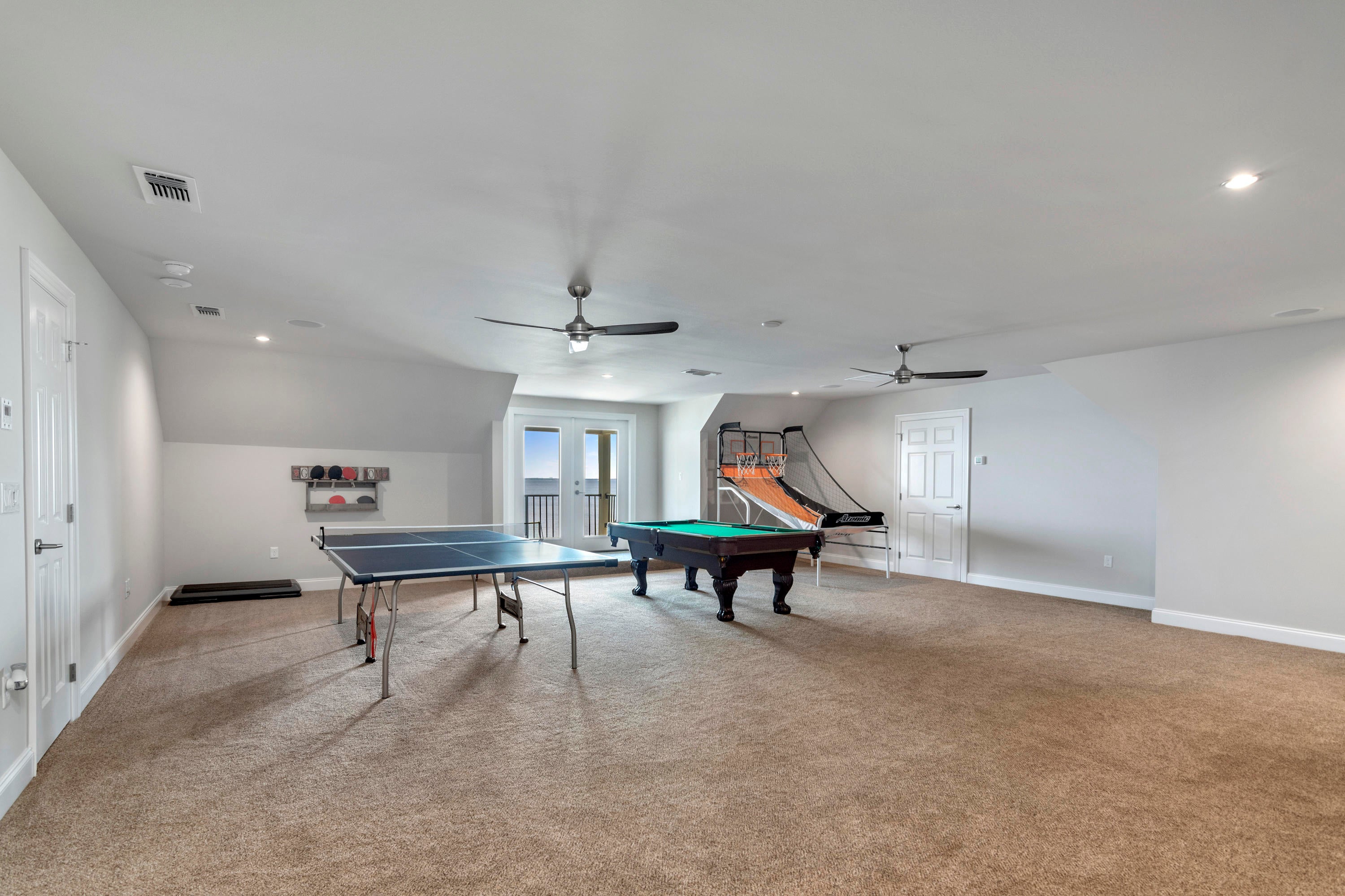 DANA & DOLPHIN POINT - Residential