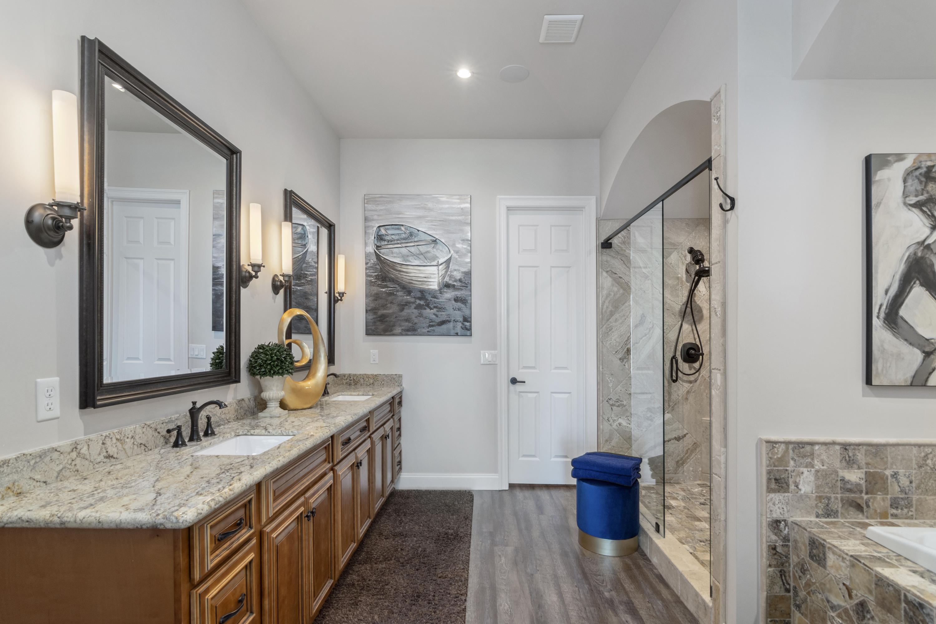 DANA & DOLPHIN POINT - Residential