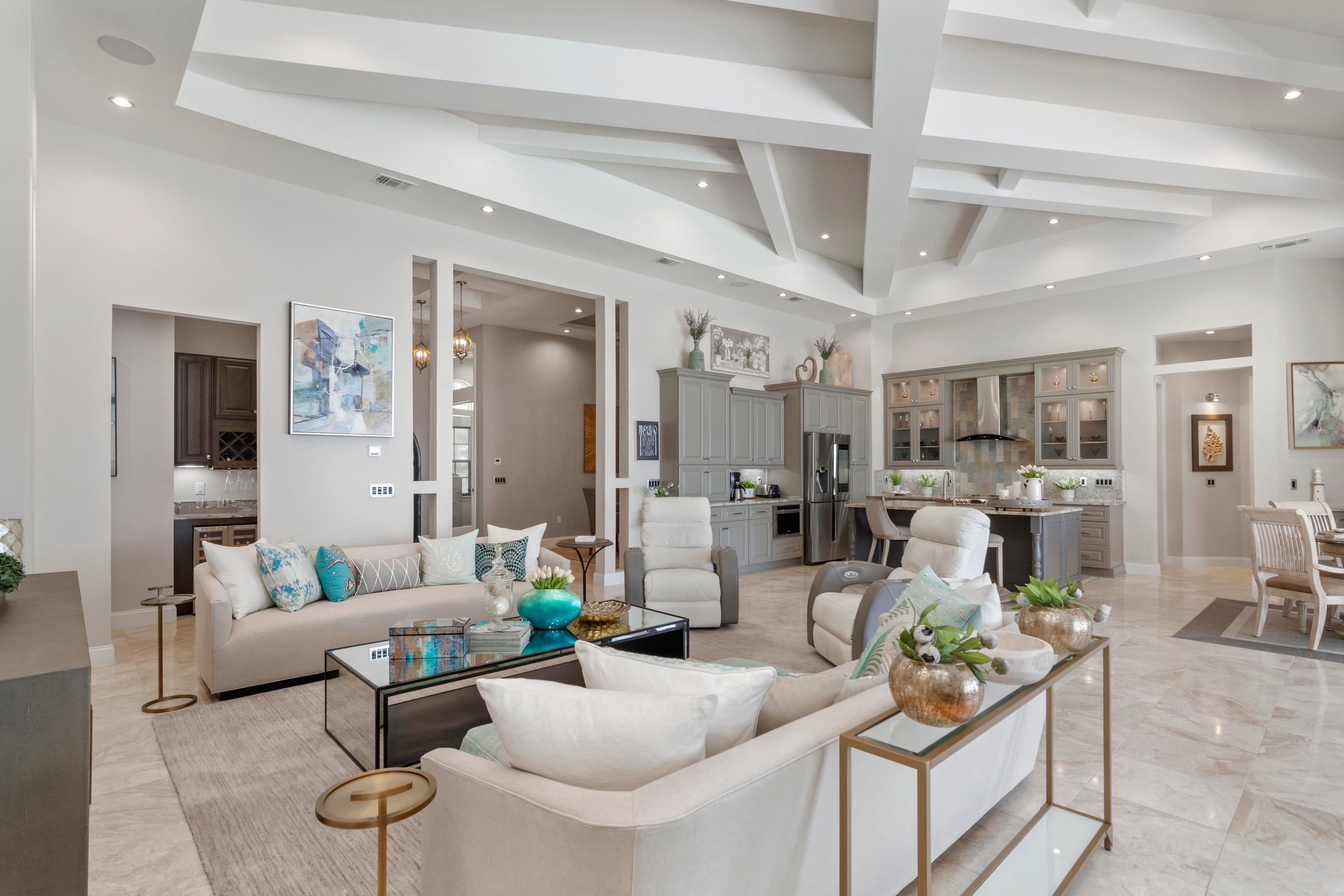 DANA & DOLPHIN POINT - Residential