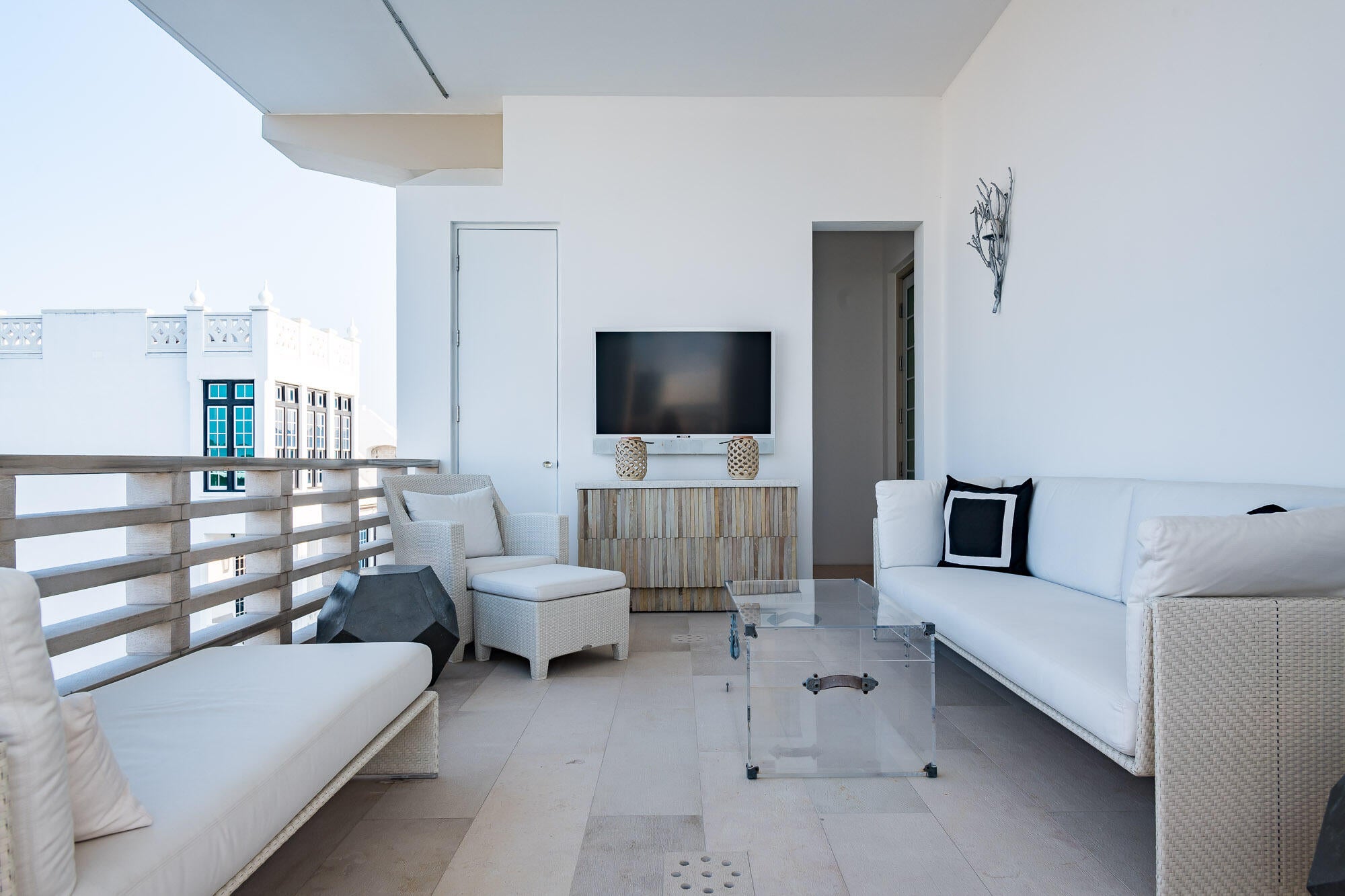 ALYS BEACH - Residential