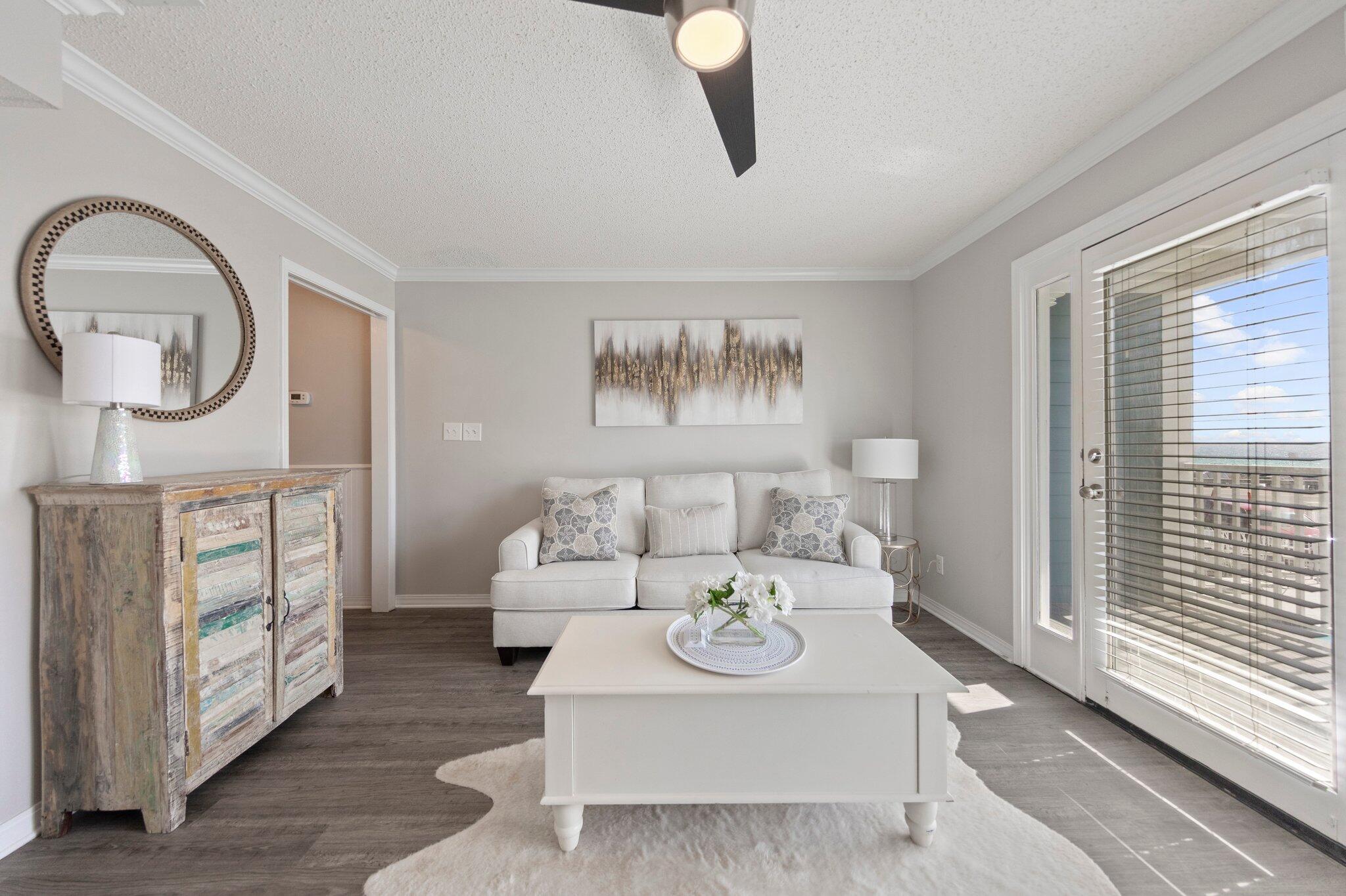 SUMMER BREEZE CONDO - Residential