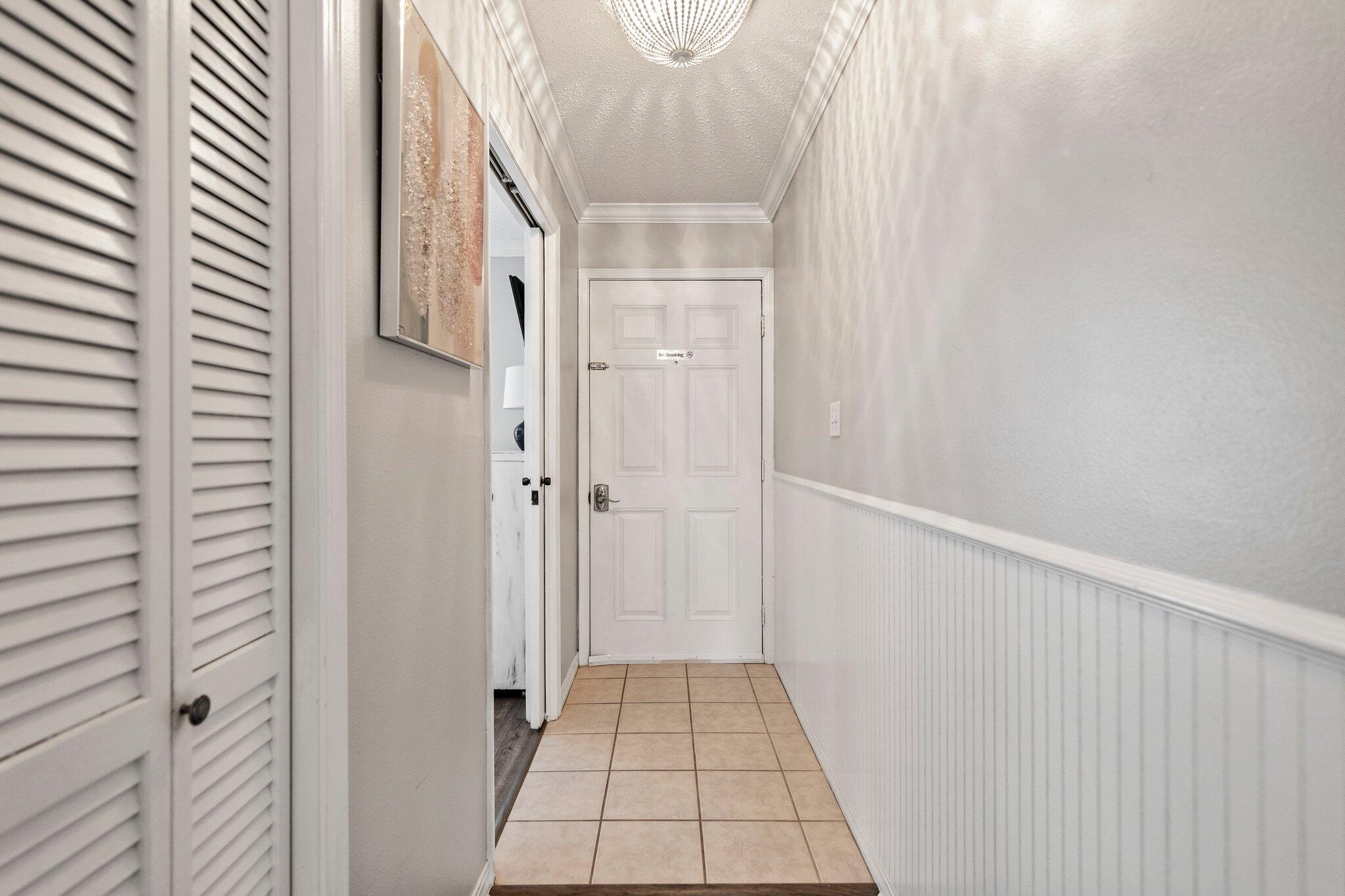 SUMMER BREEZE CONDO - Residential