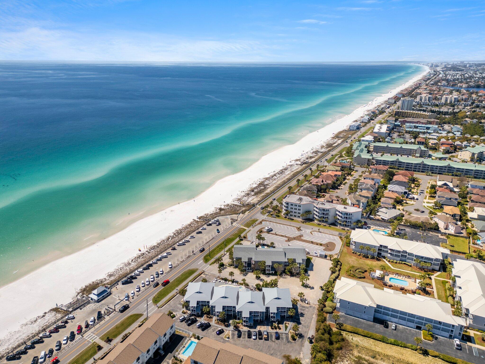 SUMMER BREEZE CONDO - Residential