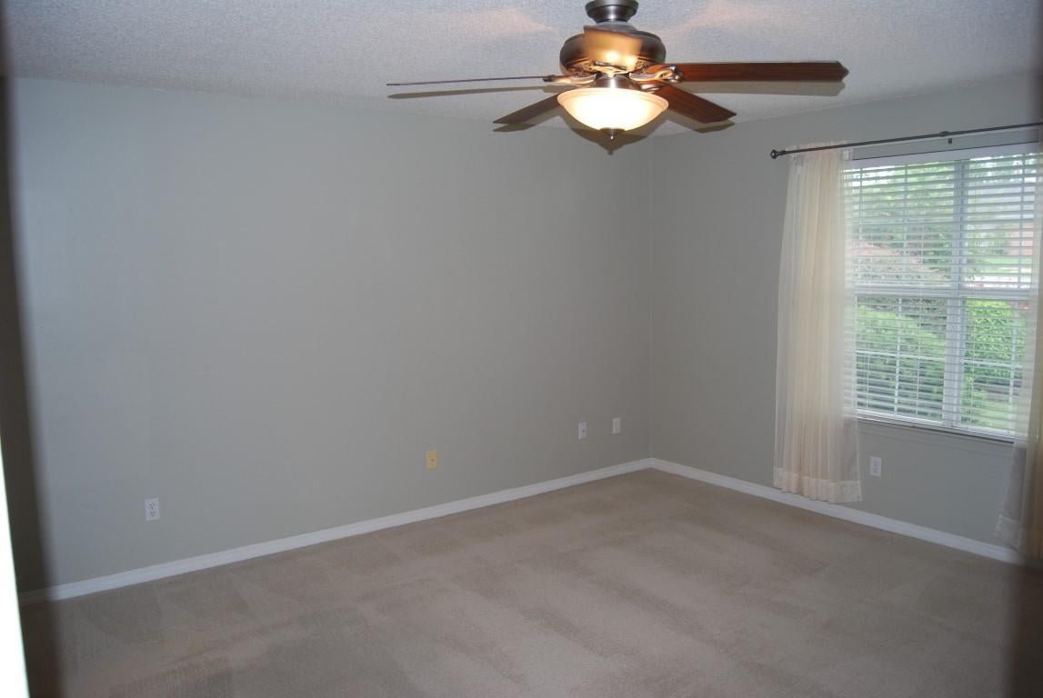 NORTHVIEW ESTATES 3RD ADDN - Residential
