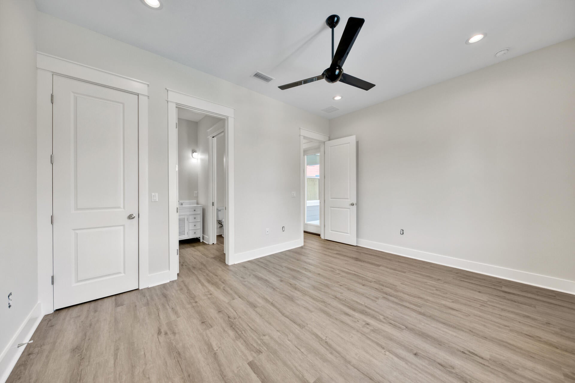 CRYSTAL BEACH - Residential