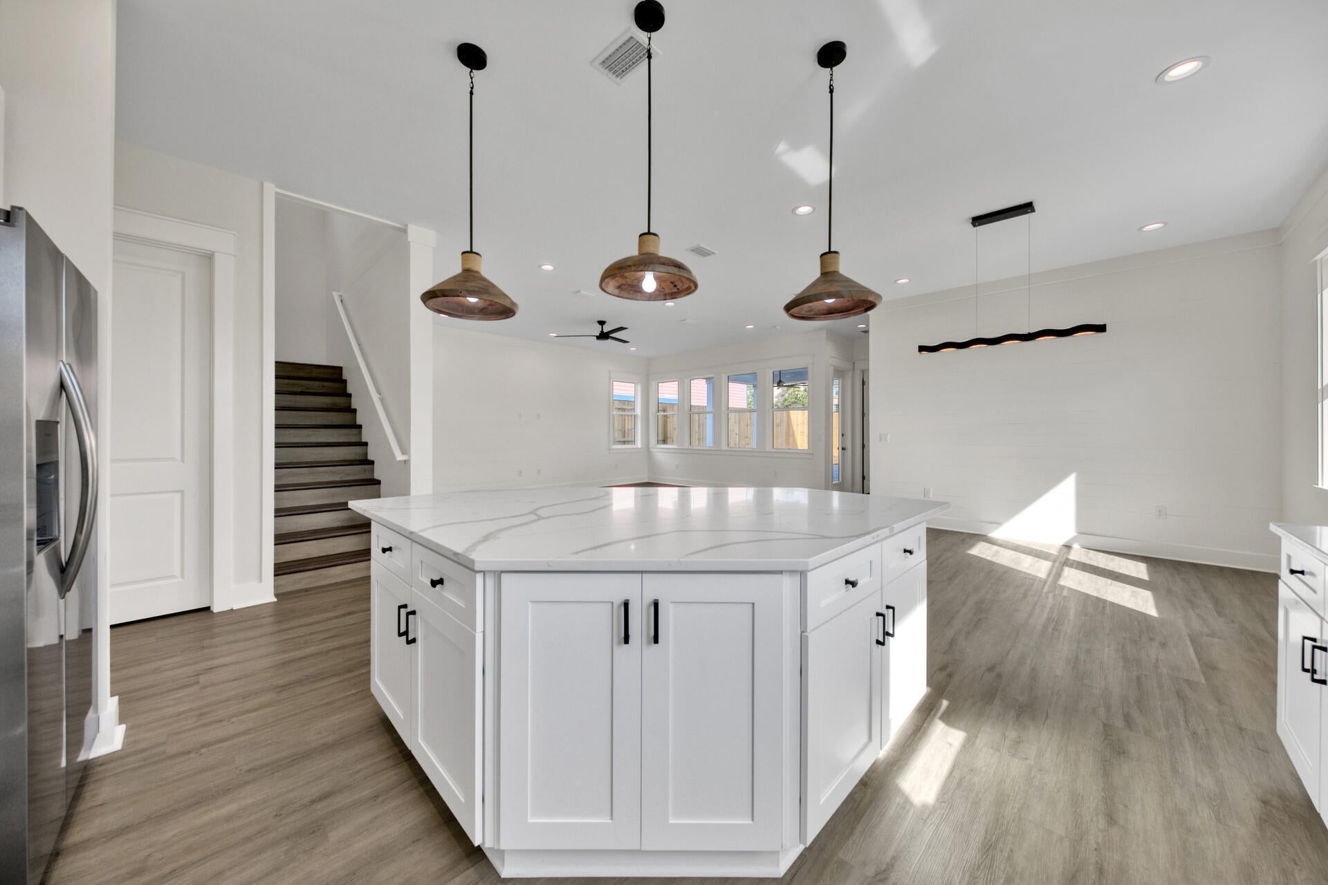 CRYSTAL BEACH - Residential