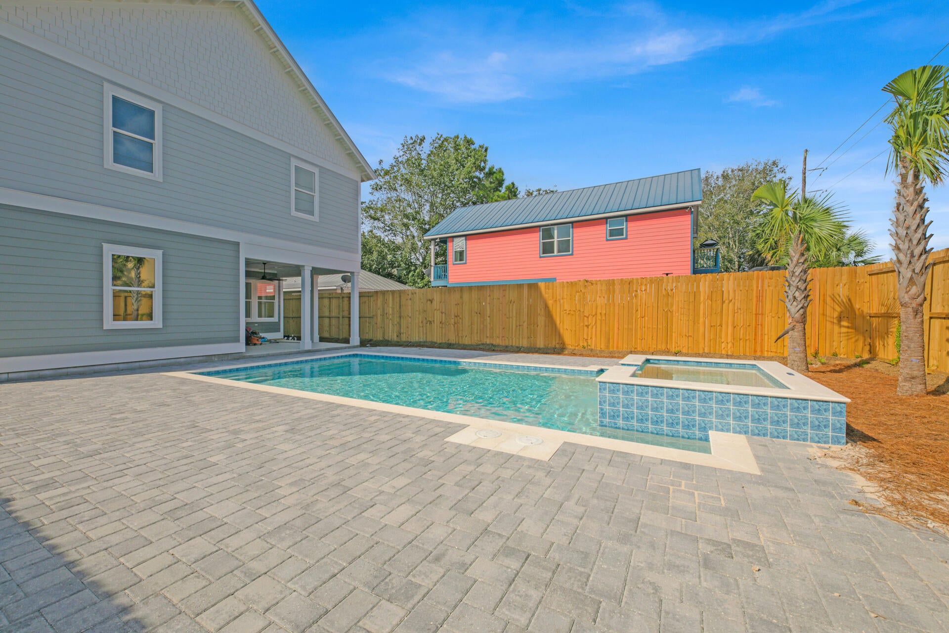 CRYSTAL BEACH - Residential