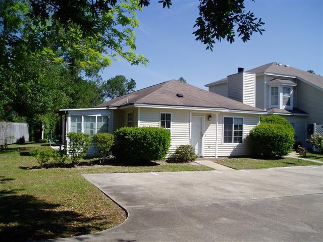 EMERALD GARDENS - Residential