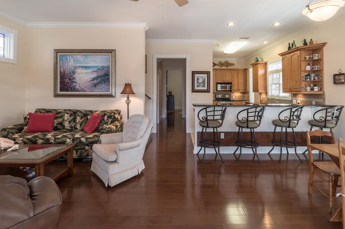 LAKESIDE AT BLUE MOUNTAIN BEACH - Residential