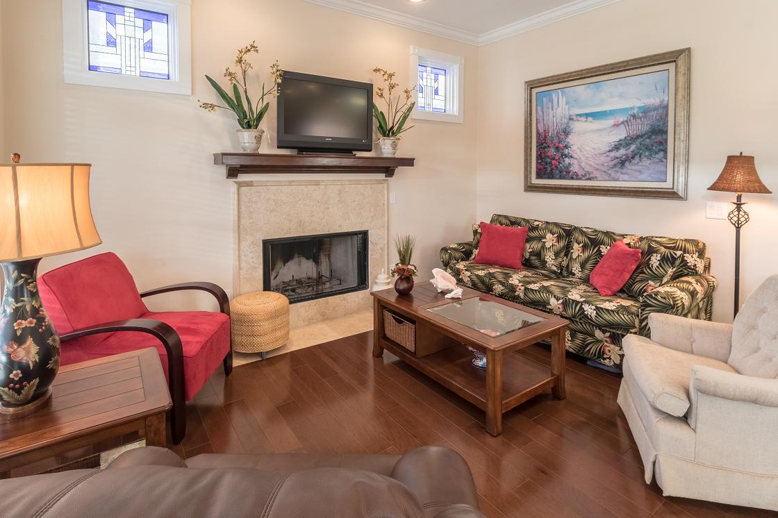 LAKESIDE AT BLUE MOUNTAIN BEACH - Residential