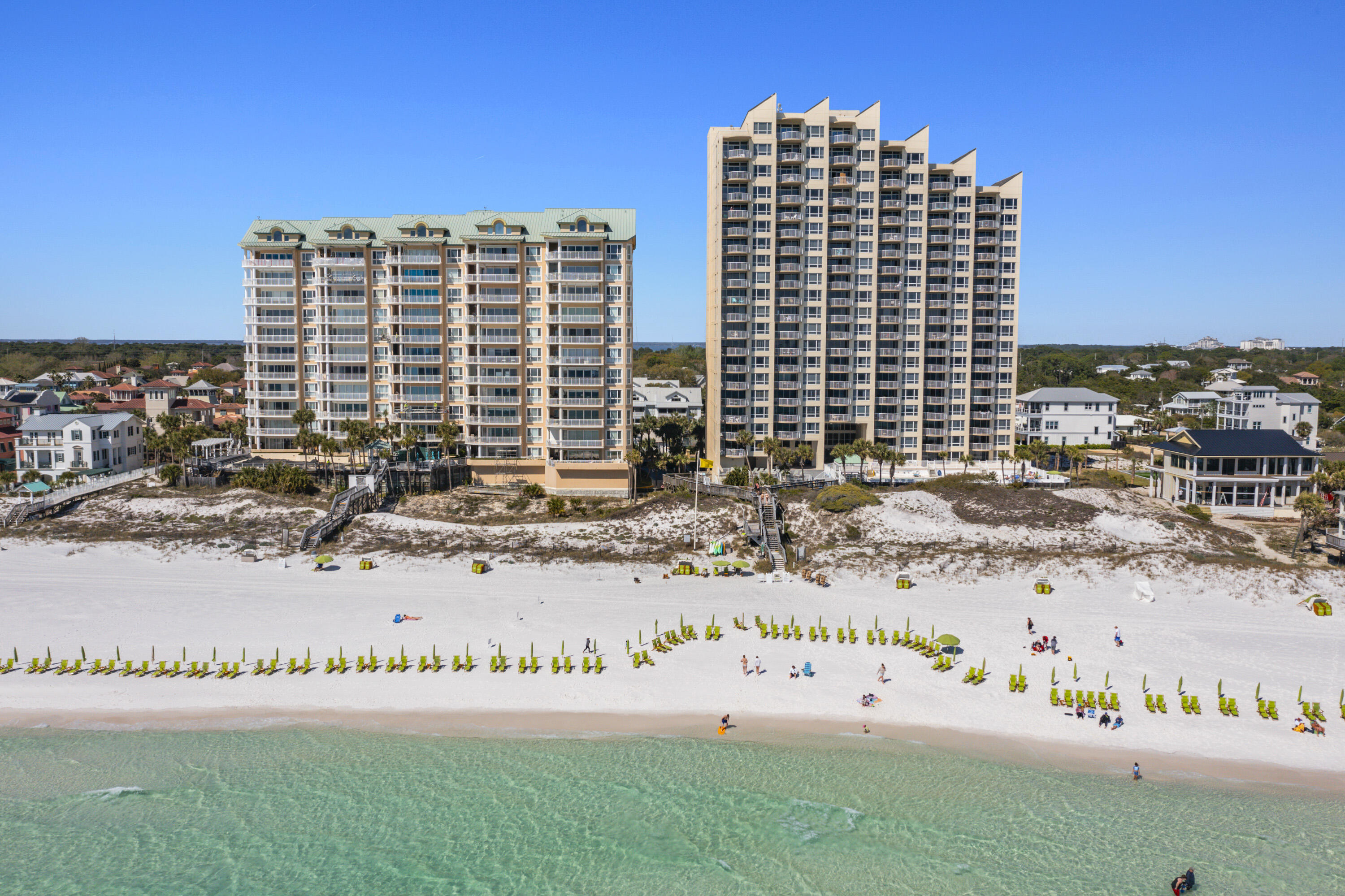 HIDDEN DUNES BEACH VILLAS - Residential