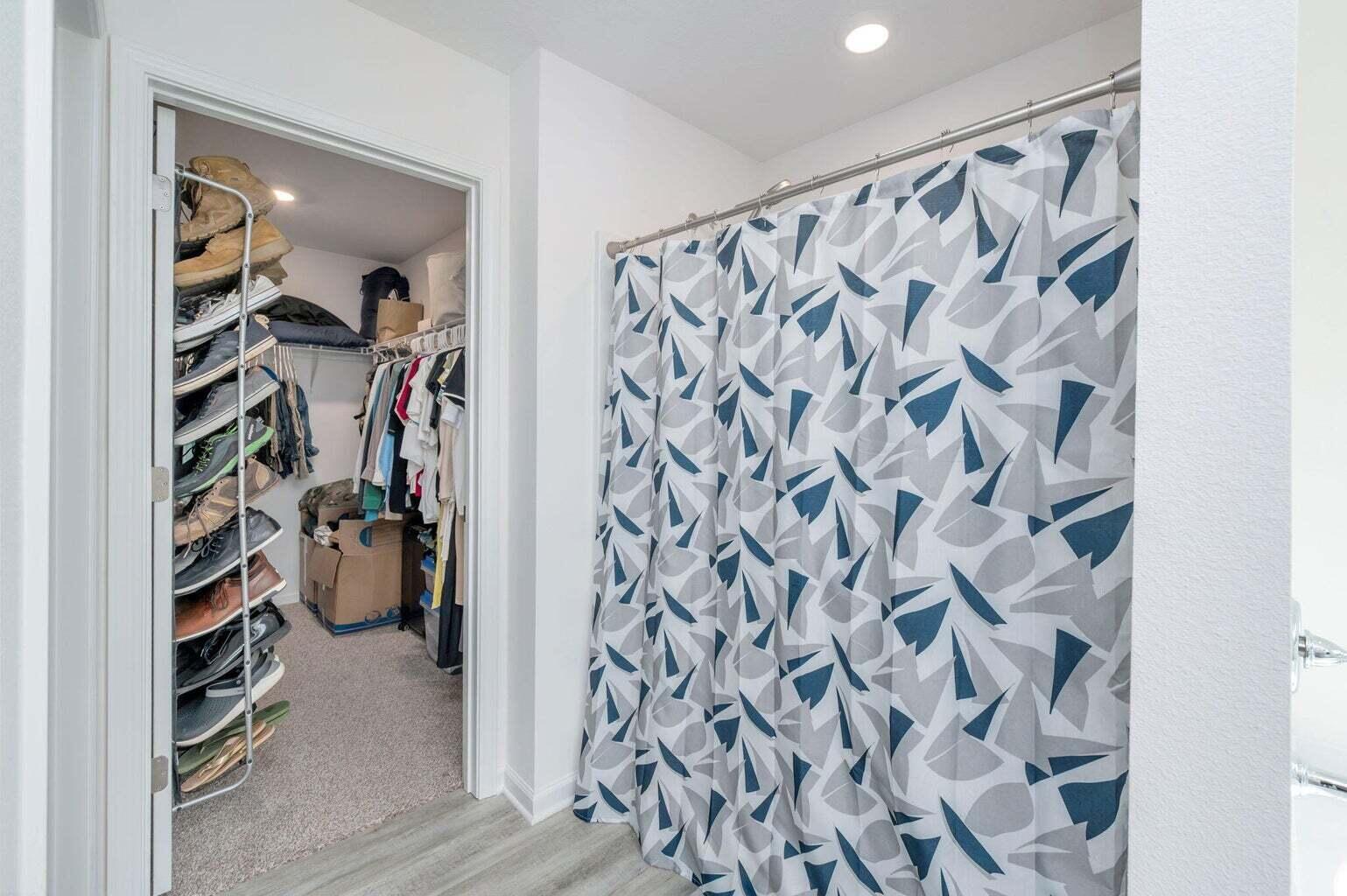 RIVERWALK PH I - Residential