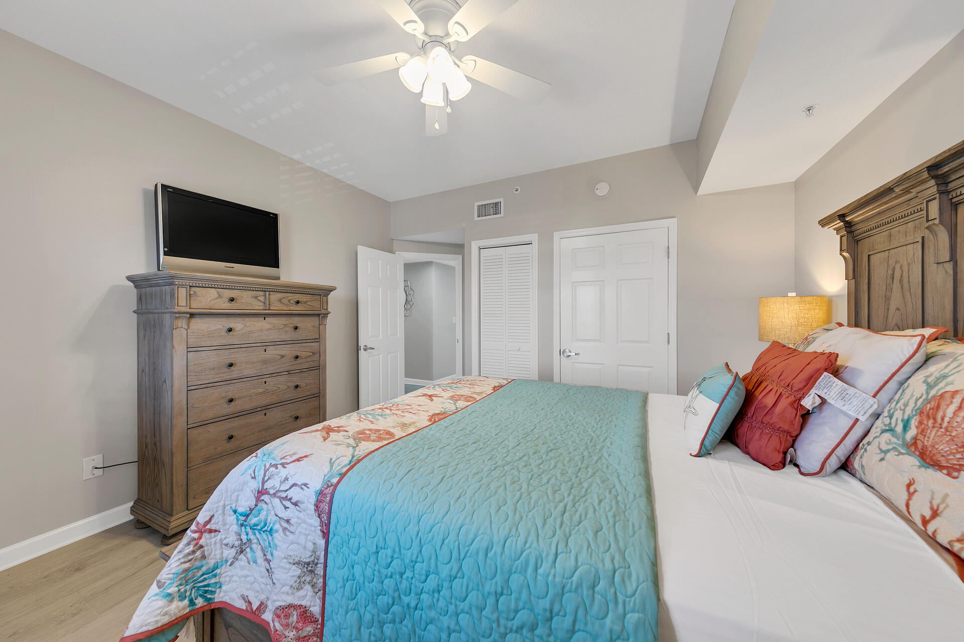 INN AT CRYSTAL BEACH (SUMMERCHASE CONDO) - Residential