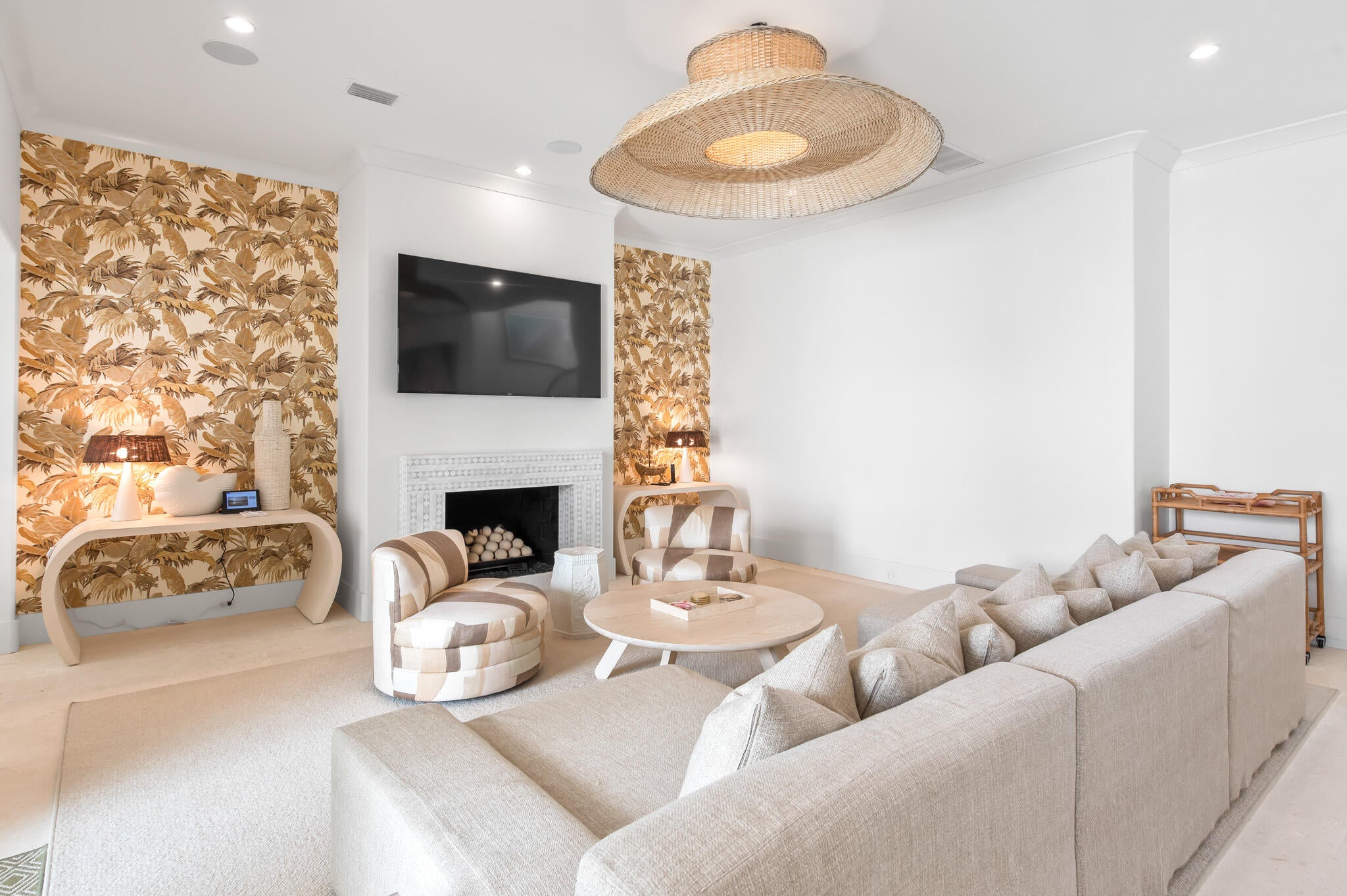 ALYS BEACH - Residential