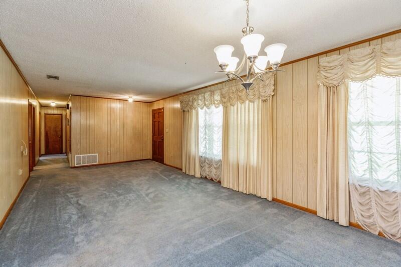 ADAMS POWELL EAST - Residential