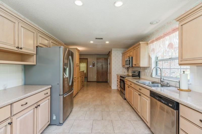 ADAMS POWELL EAST - Residential
