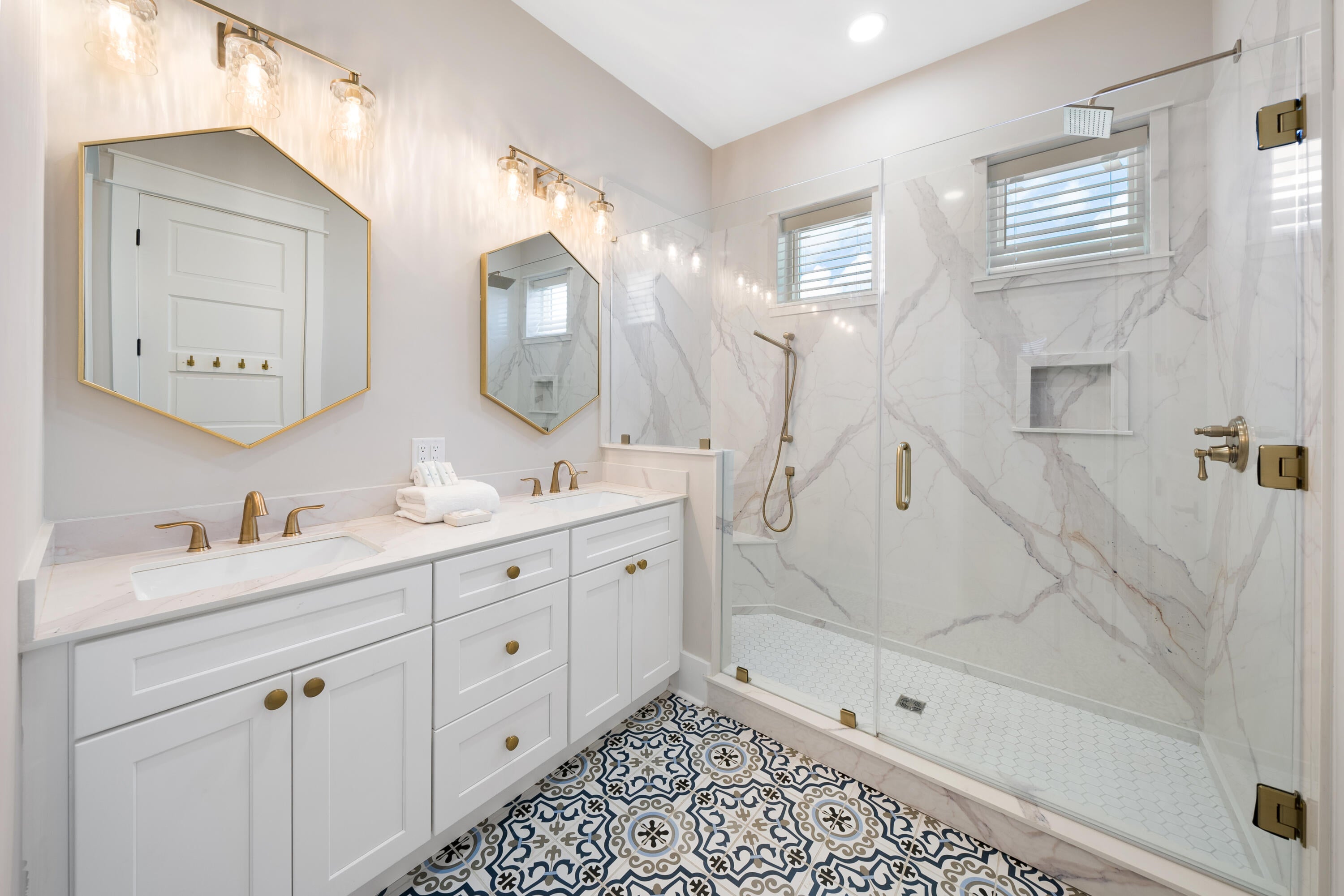 CRESCENT BEACH UNIT 1 - Residential