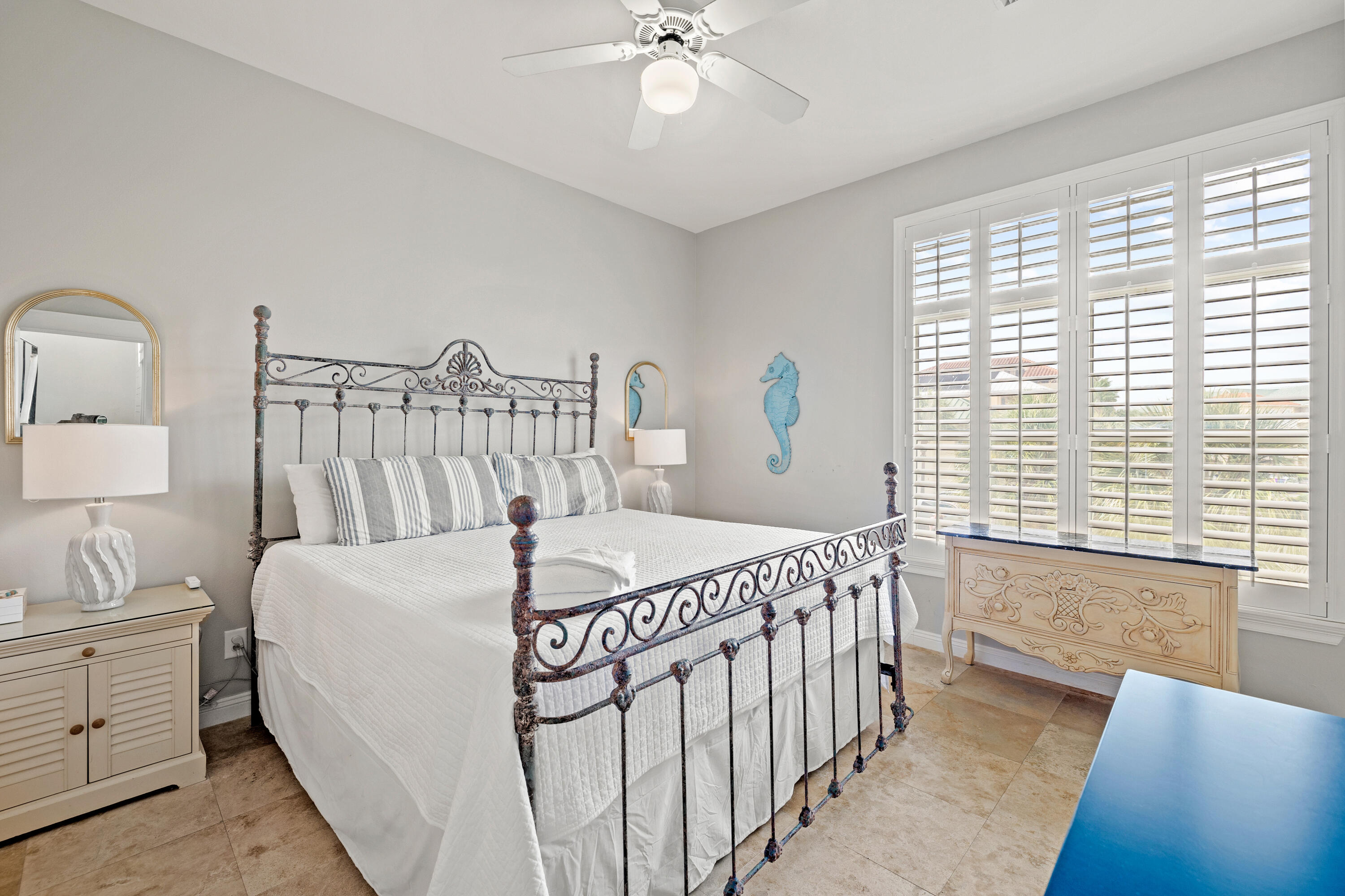MARAVILLA SHORES - Residential