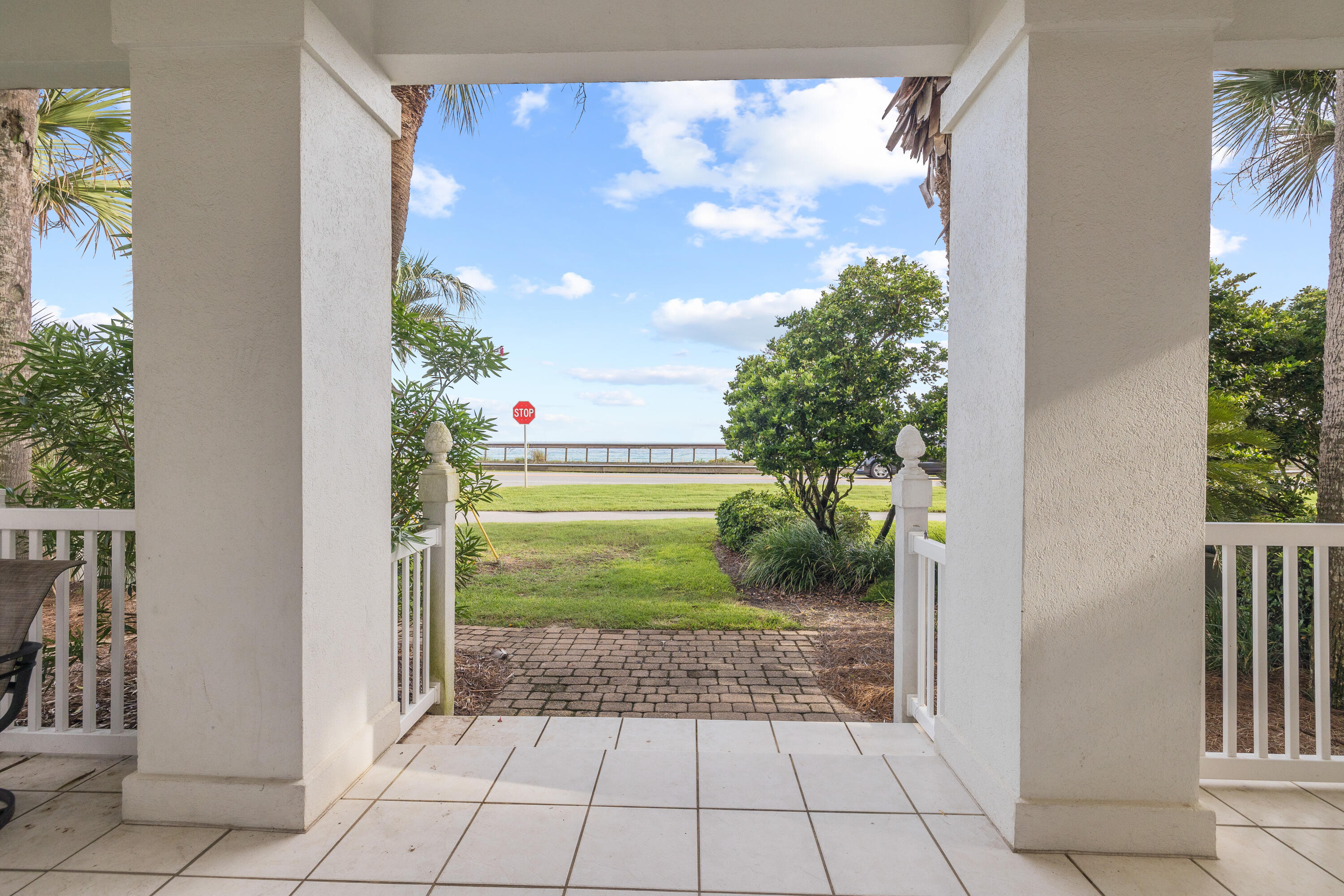 MARAVILLA SHORES - Residential