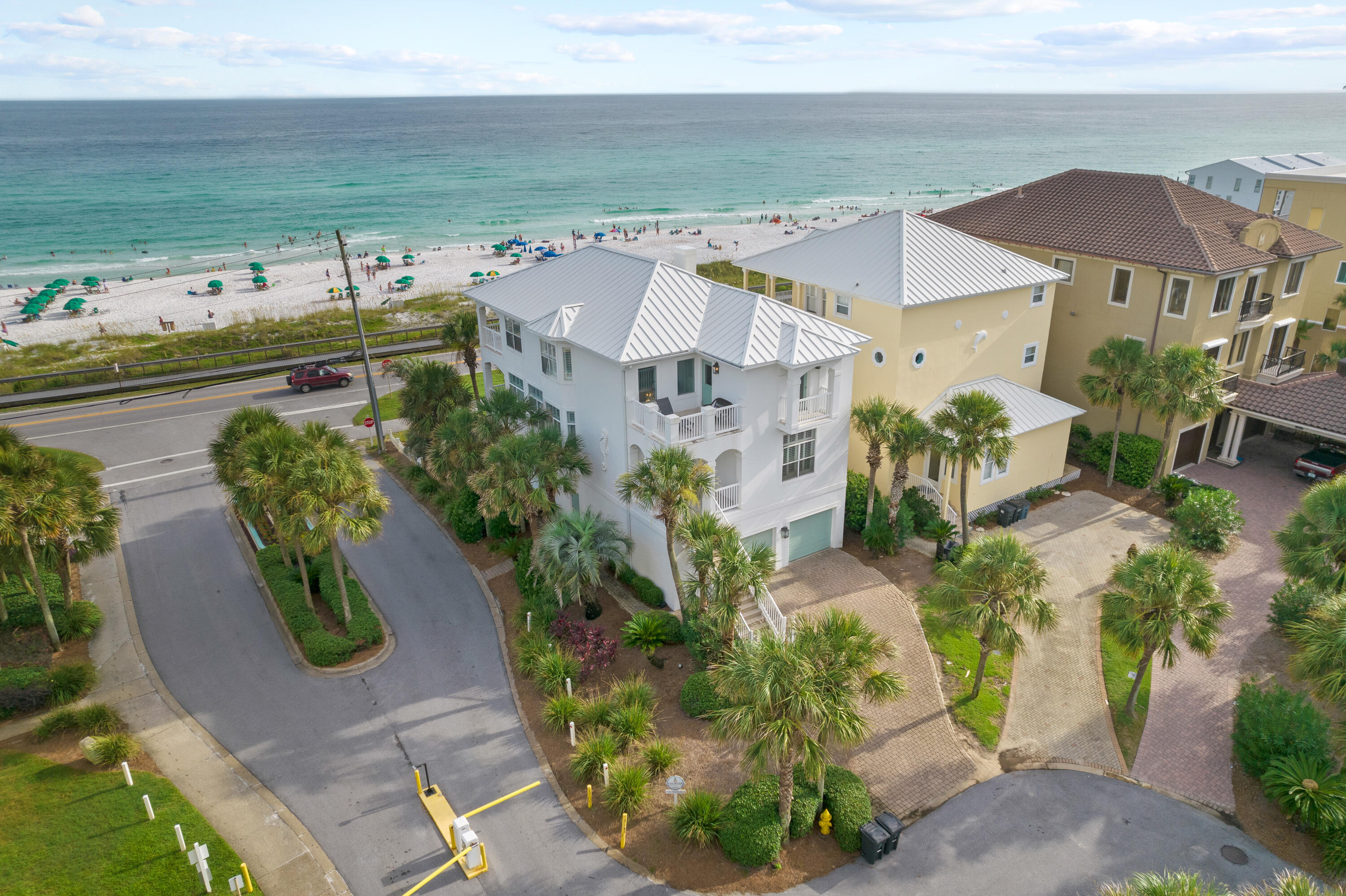 MARAVILLA SHORES - Residential