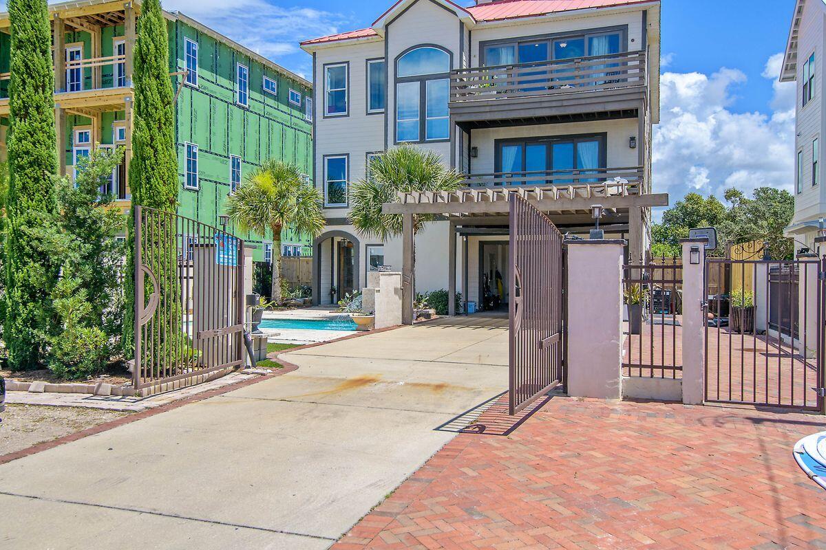GULF LAKE BEACHES ESTATES - Residential