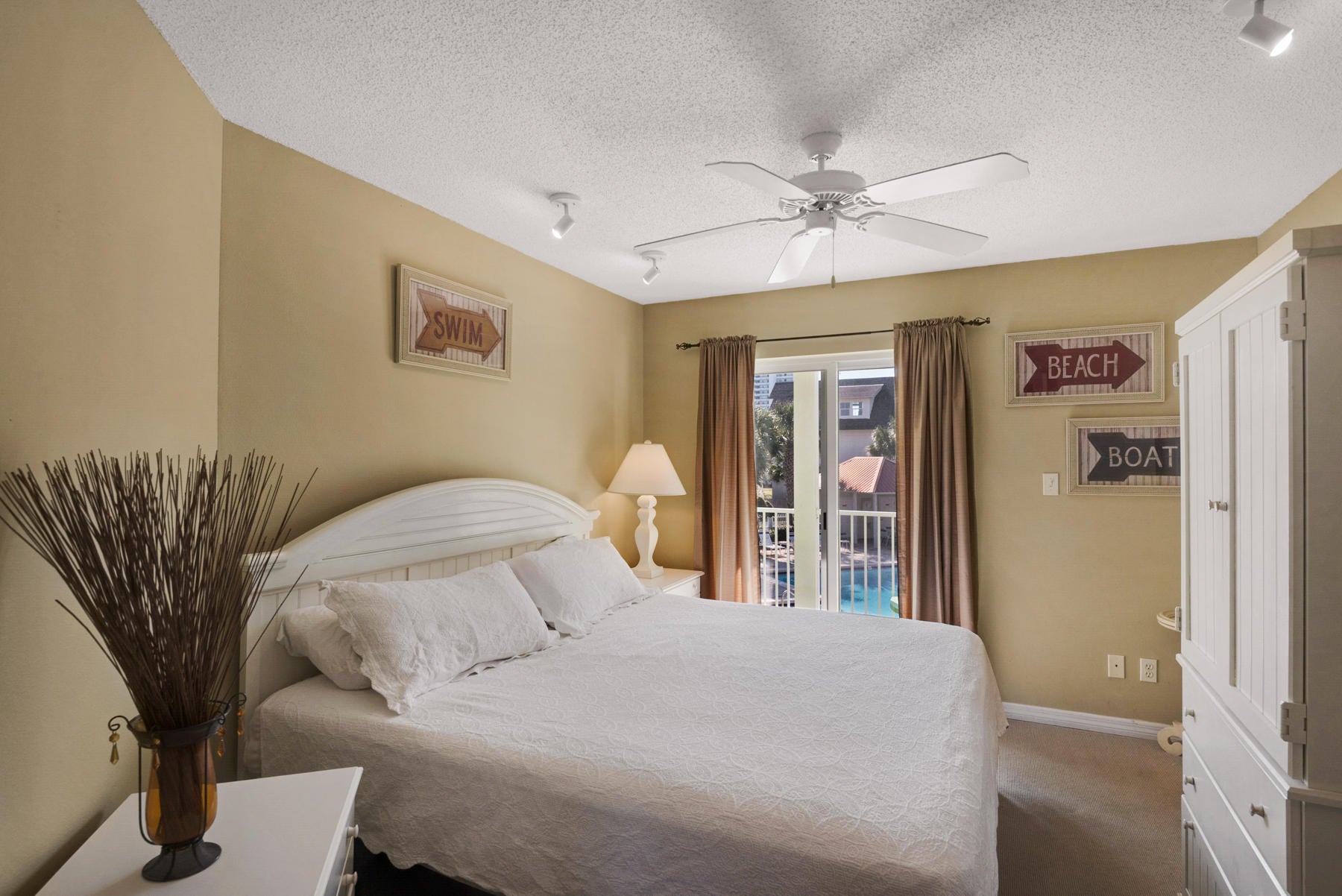 ROLLIN TIDE VILLAS - Residential
