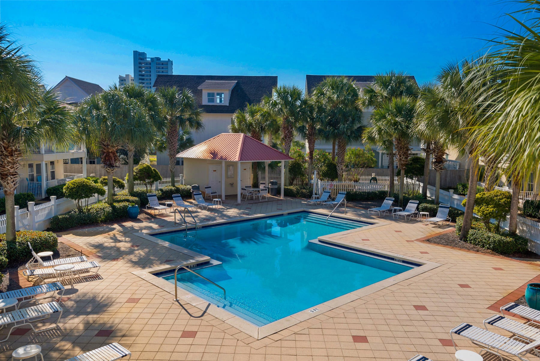 ROLLIN TIDE VILLAS - Residential