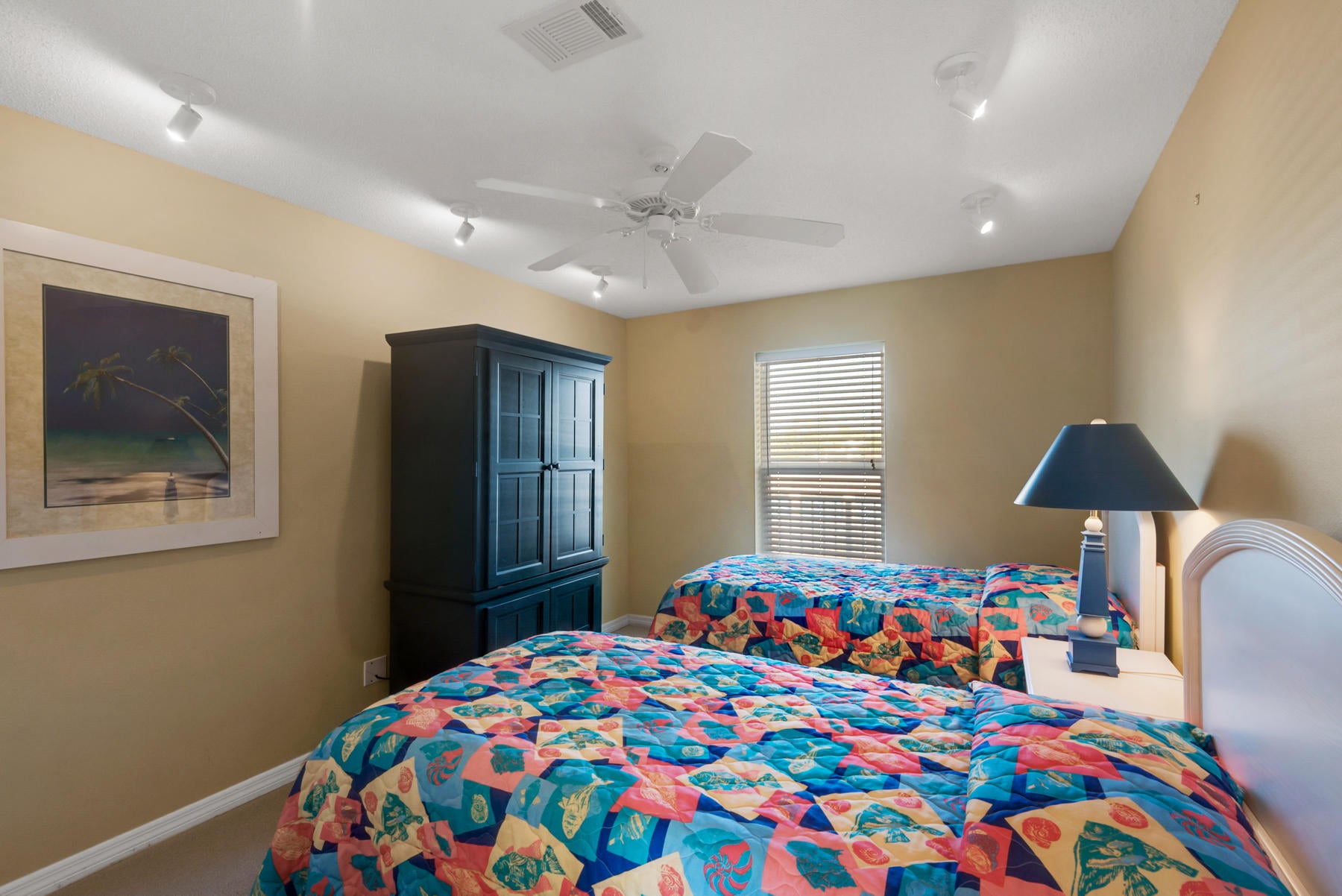 ROLLIN TIDE VILLAS - Residential