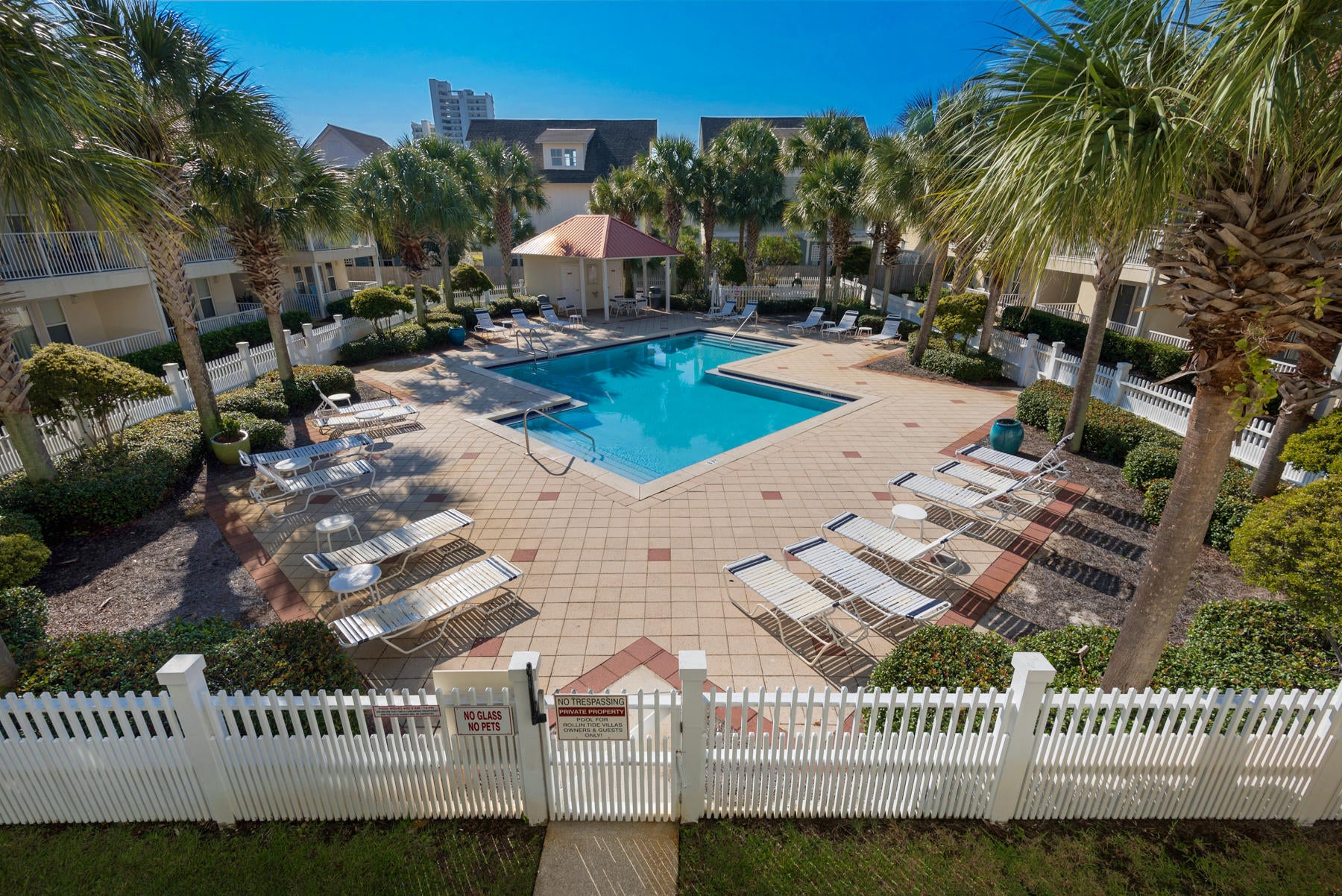 ROLLIN TIDE VILLAS - Residential