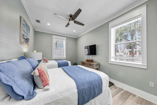 FRANGISTA BEACH 1ST ADDN - Residential
