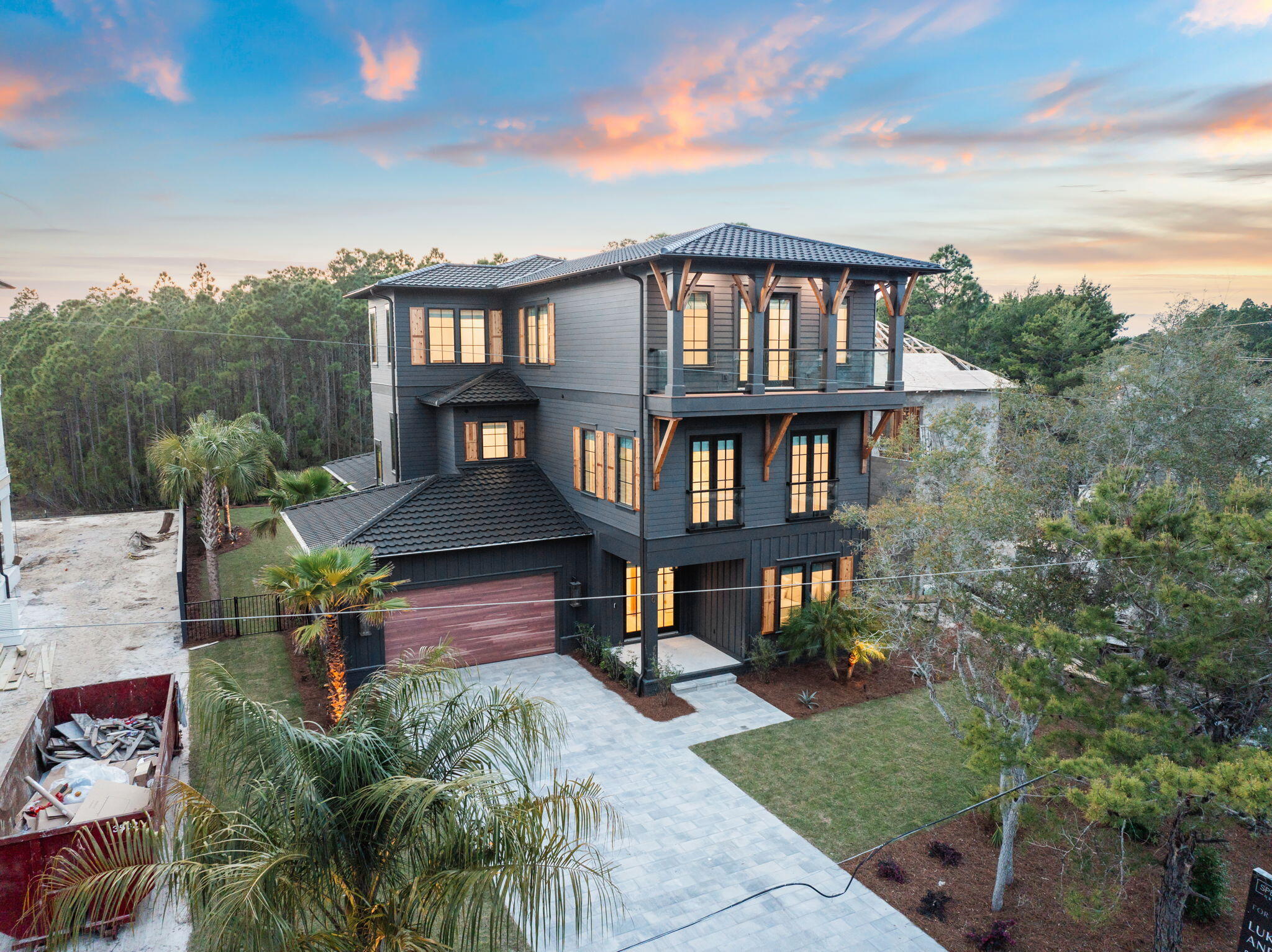 BEACH HIGHLAND - Residential