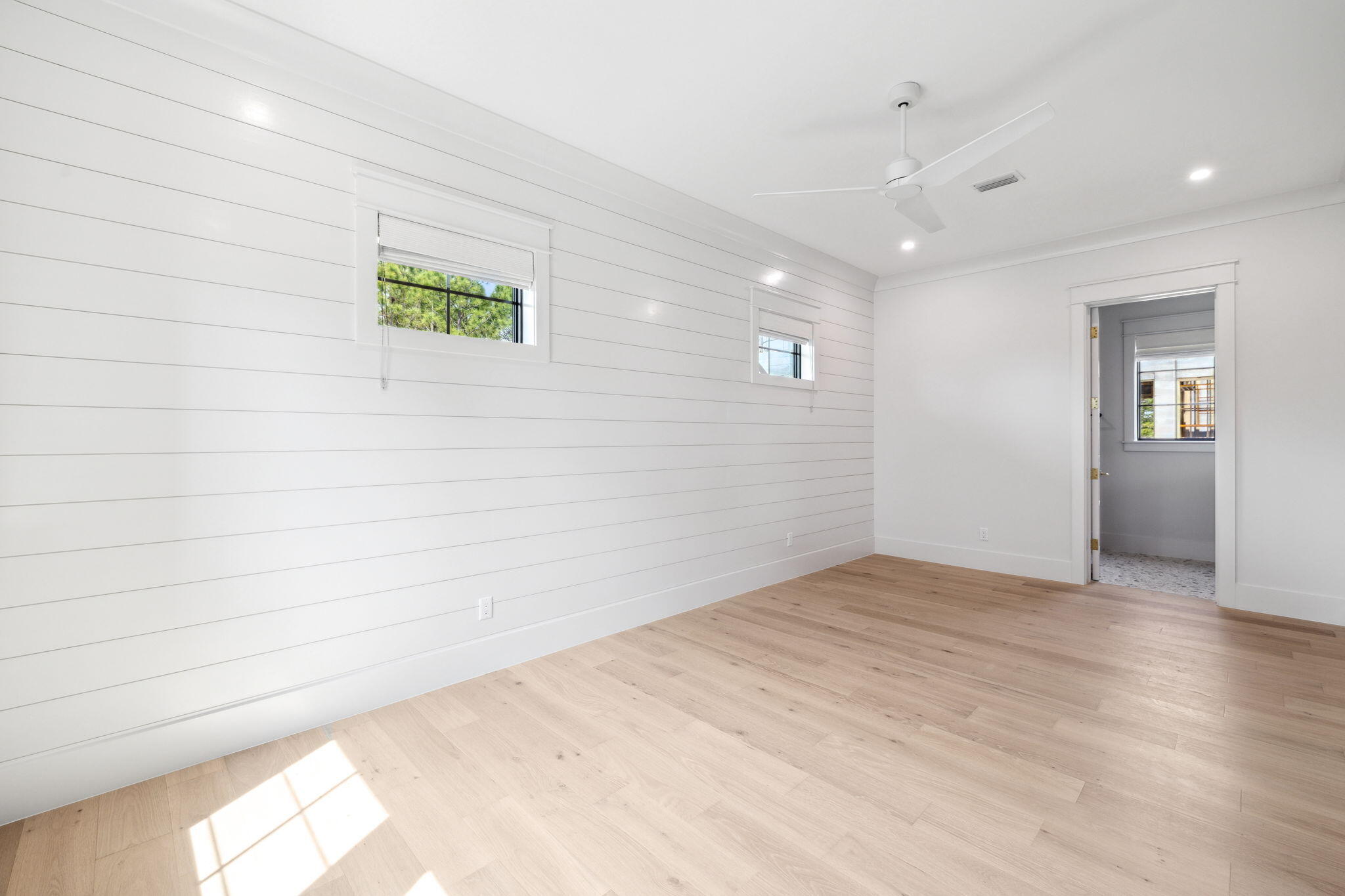 BEACH HIGHLAND - Residential
