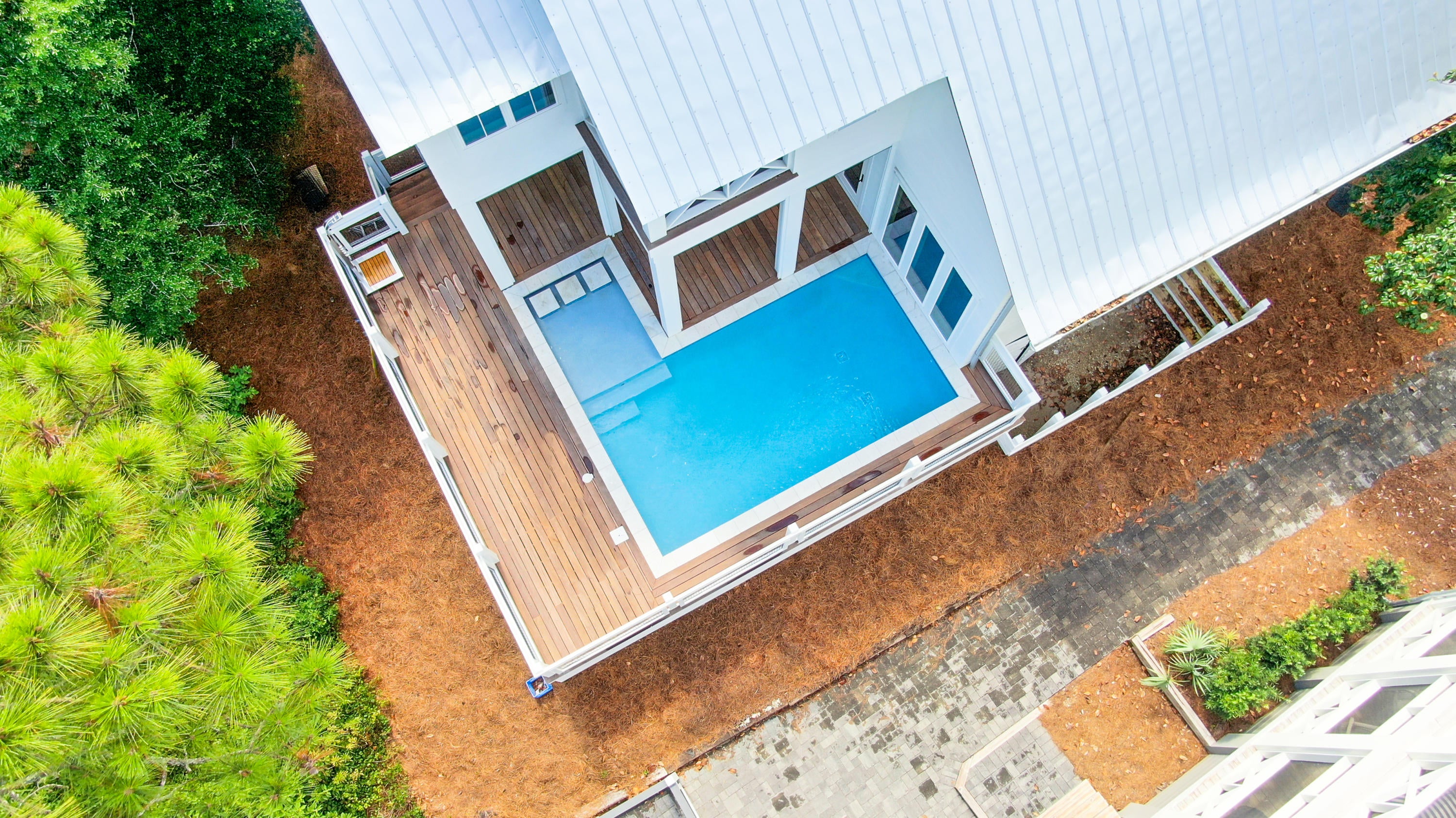 SEAGROVE SHORES 4TH ADD - Residential