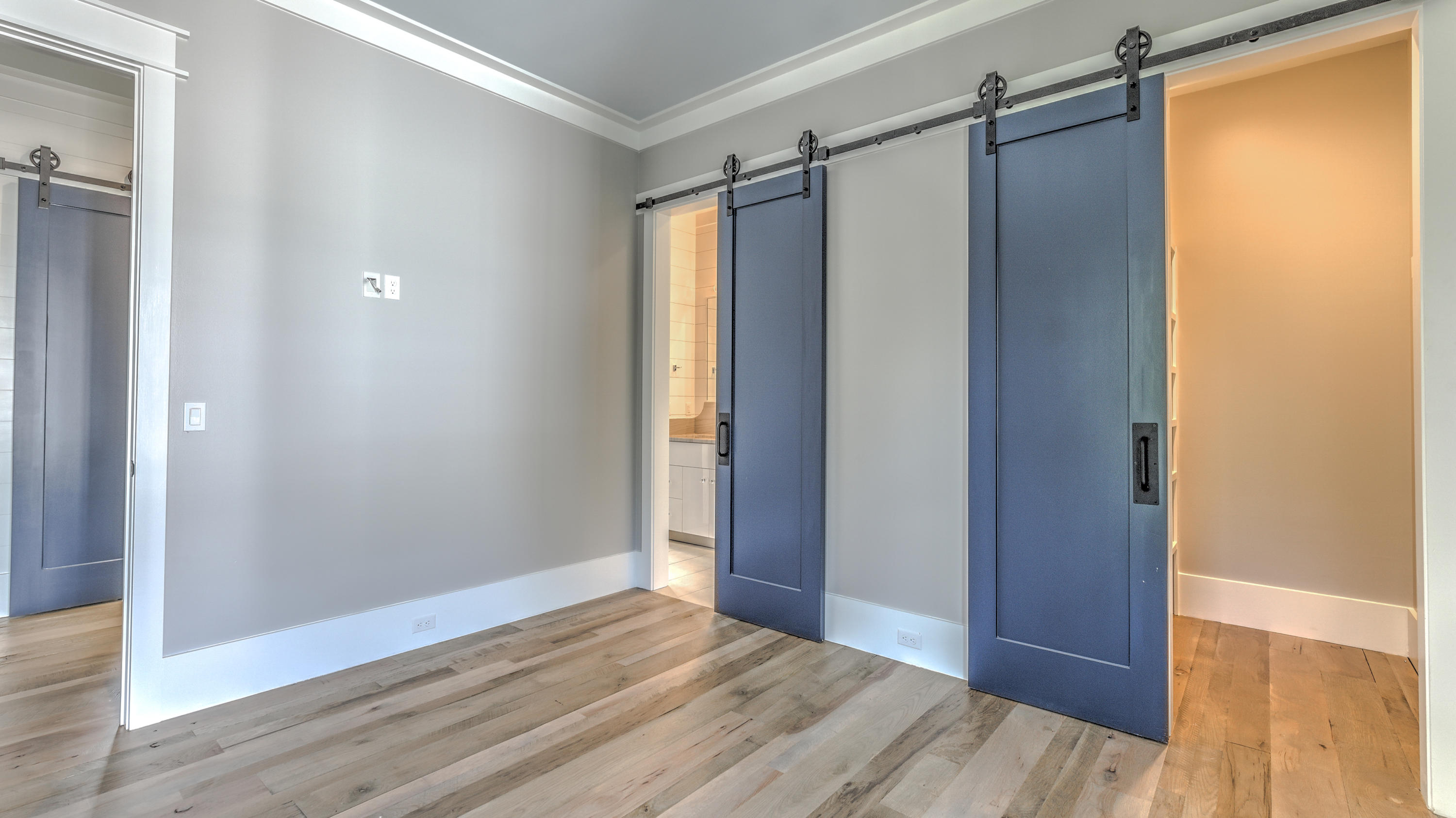 SEAGROVE SHORES 4TH ADD - Residential